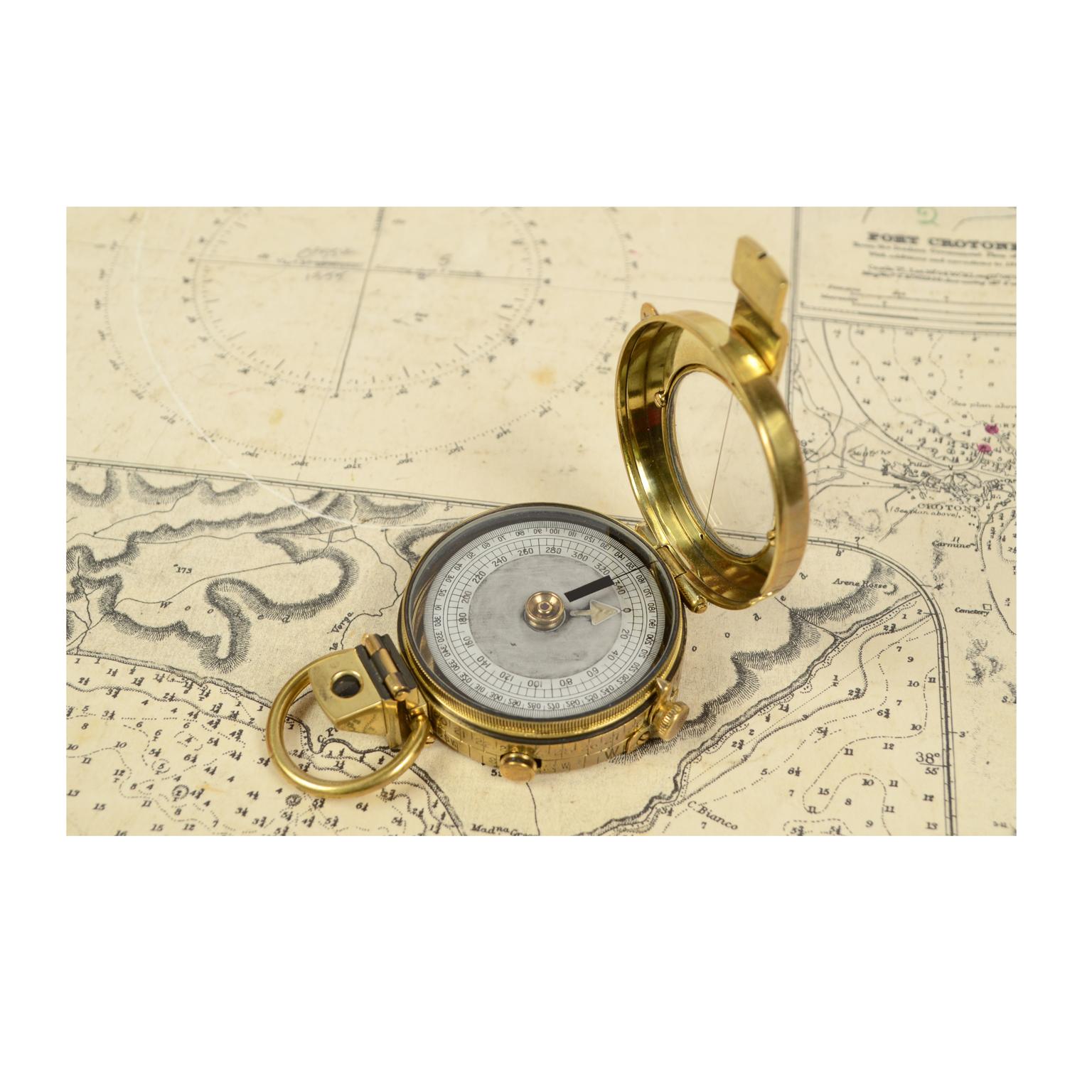 Brass Prismatic Bearing Compass, 1918 In Good Condition In Milan, IT