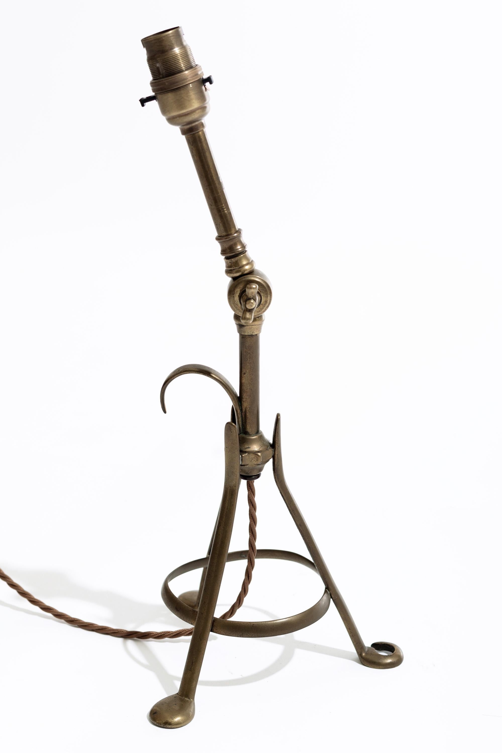Arts and Crafts Lampe Pullman en laiton, The General Electric Company en vente