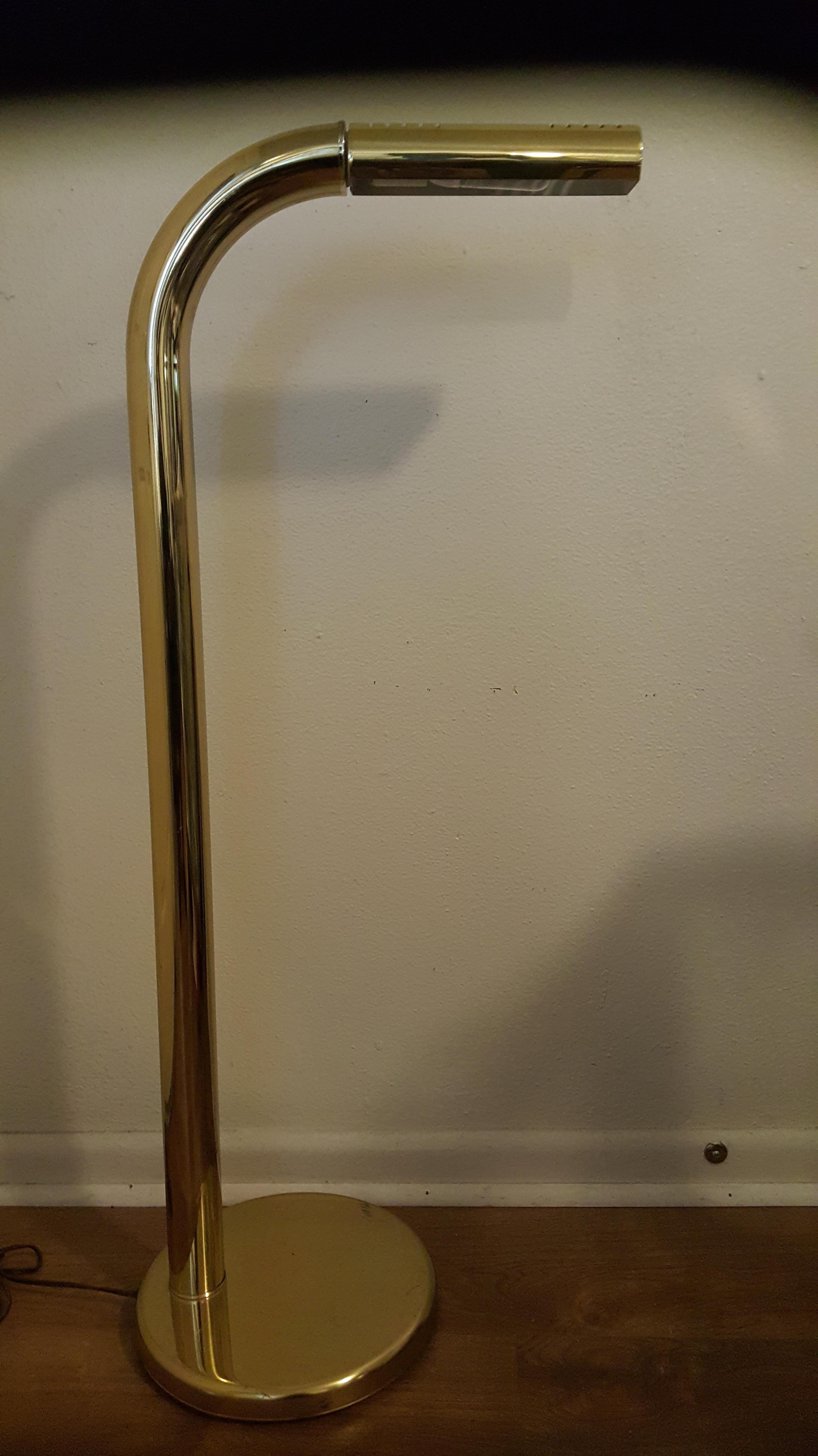 Brass Rainbow Floor Lamp In Good Condition For Sale In Houston, TX