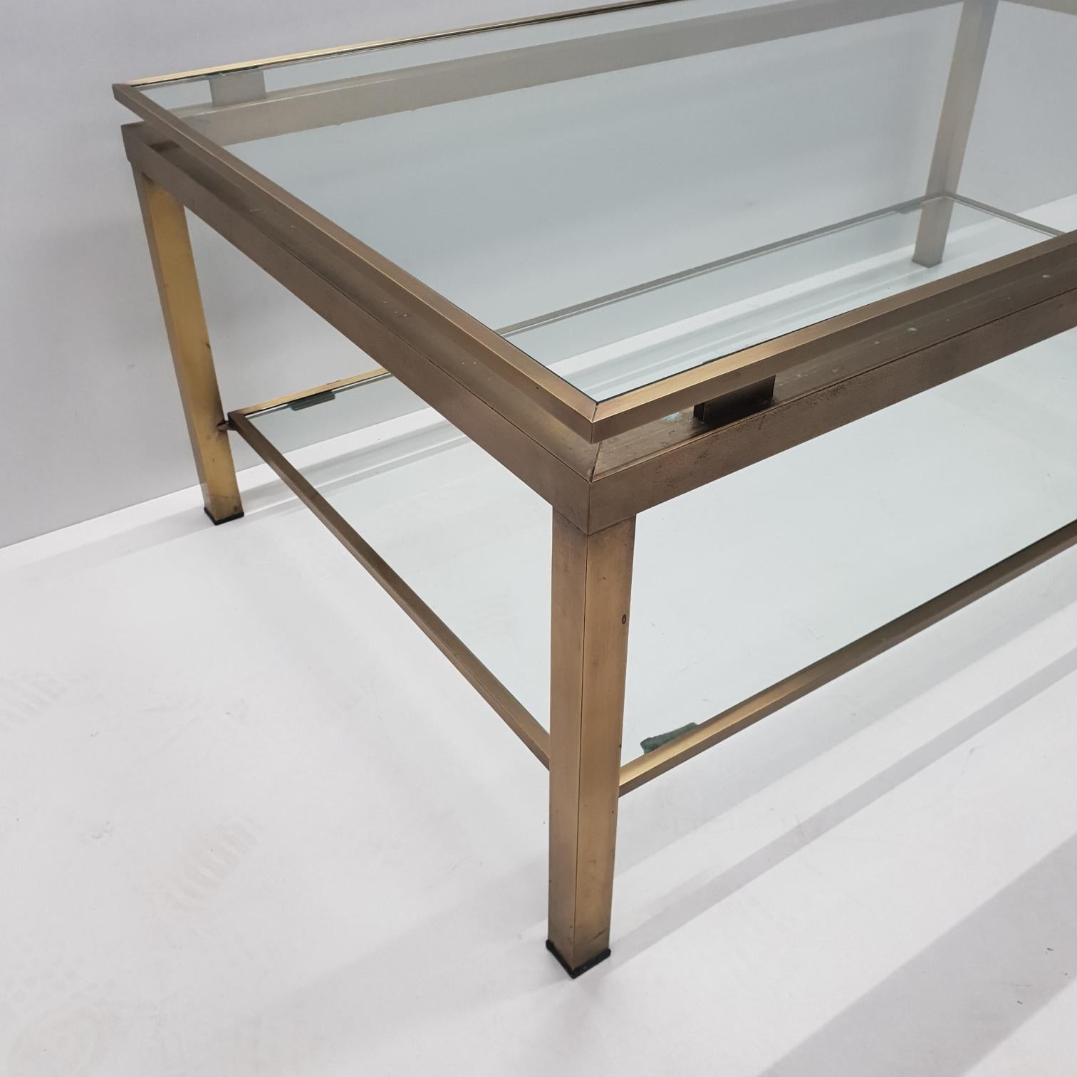 Brass Rectangular 2-Tiers Coffee Table by Maison Jansen, 1970s In Good Condition For Sale In Valkenswaard, NL