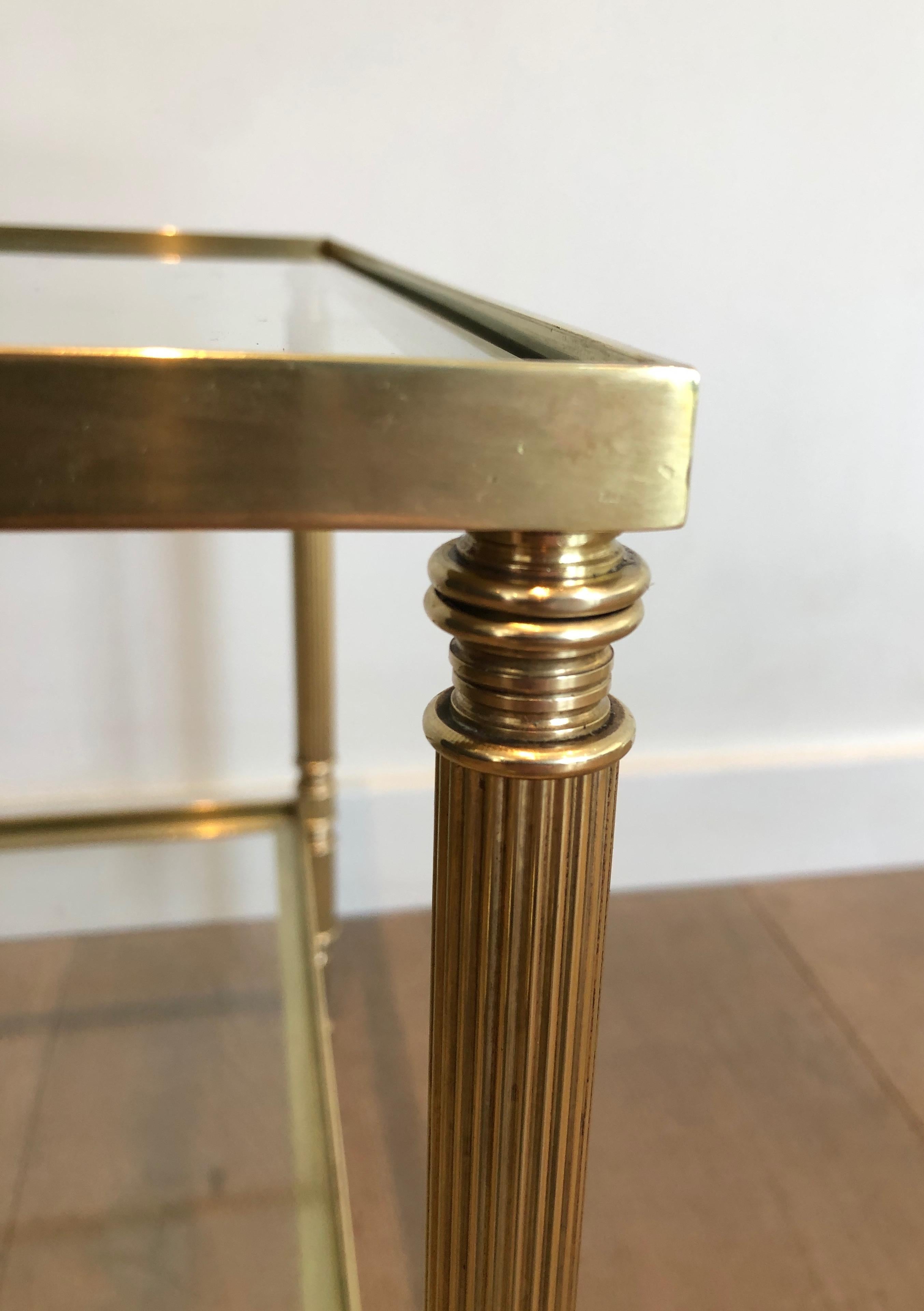 Mesa de centro rectangular de latón al estilo de la Maison Jansen, hacia 1940 en venta 9
