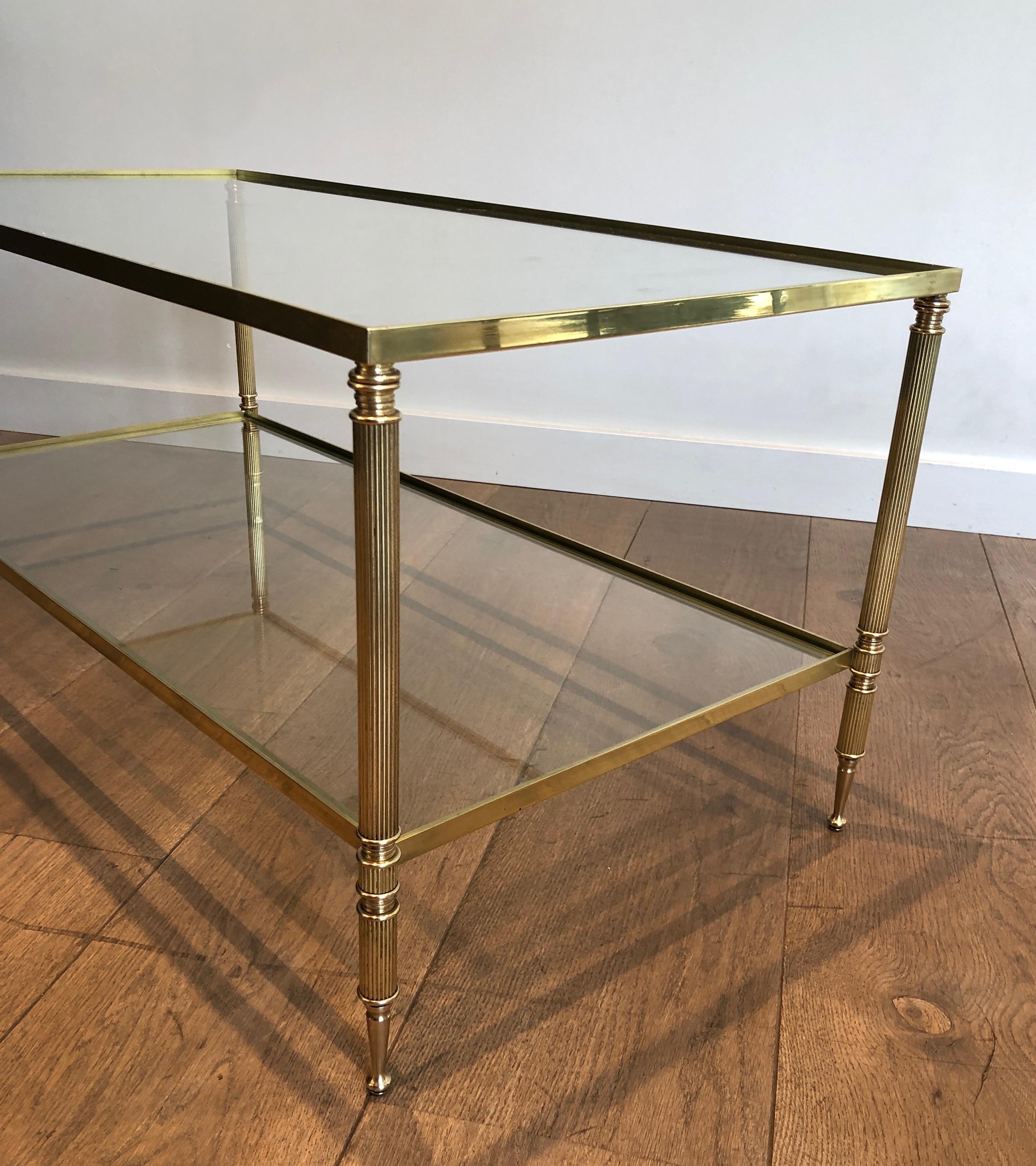 Mesa de centro rectangular de latón al estilo de la Maison Jansen, hacia 1940 en venta 1