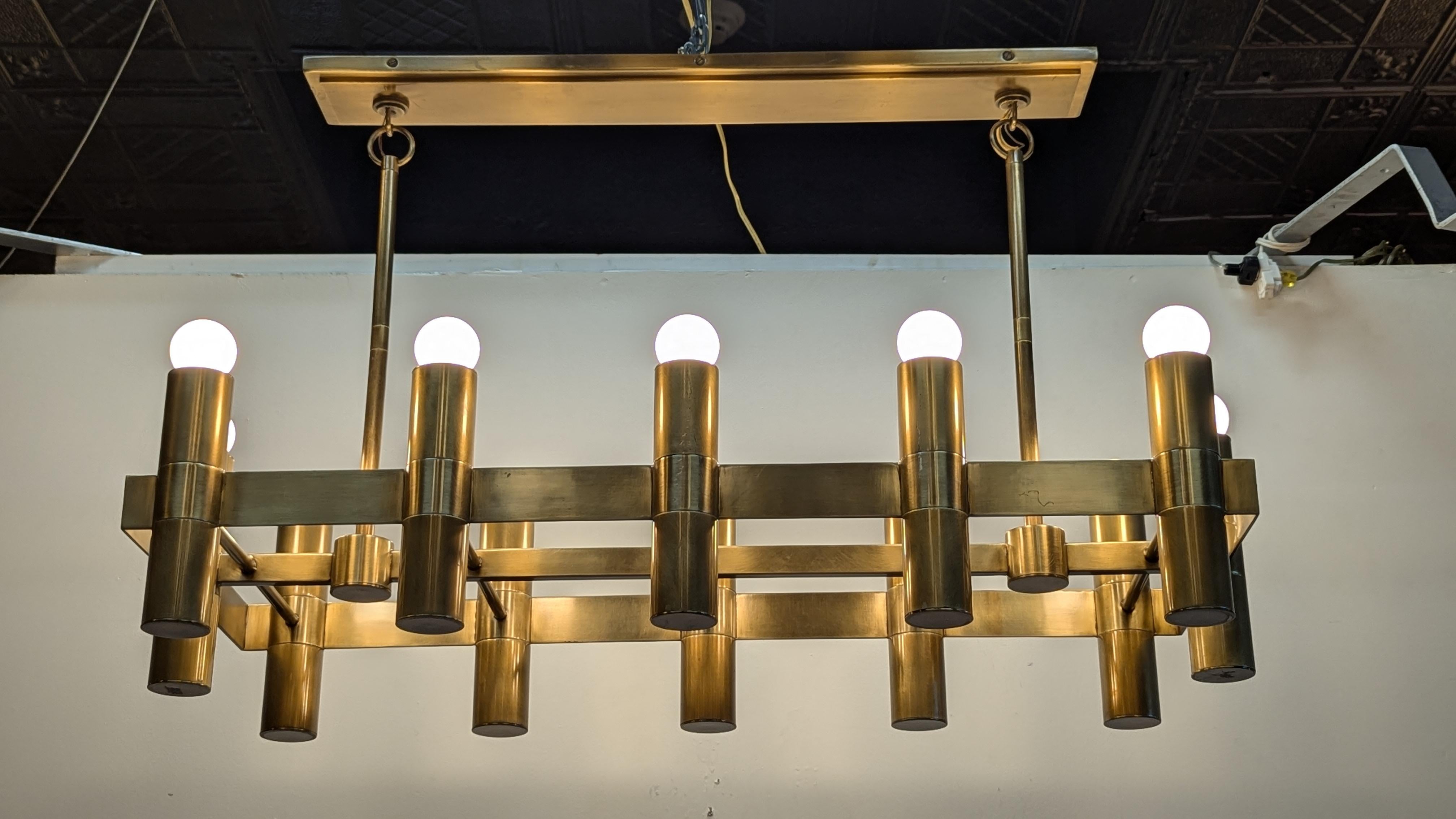 Lampadario rettangolare a dodici luci in ottone in vendita 3