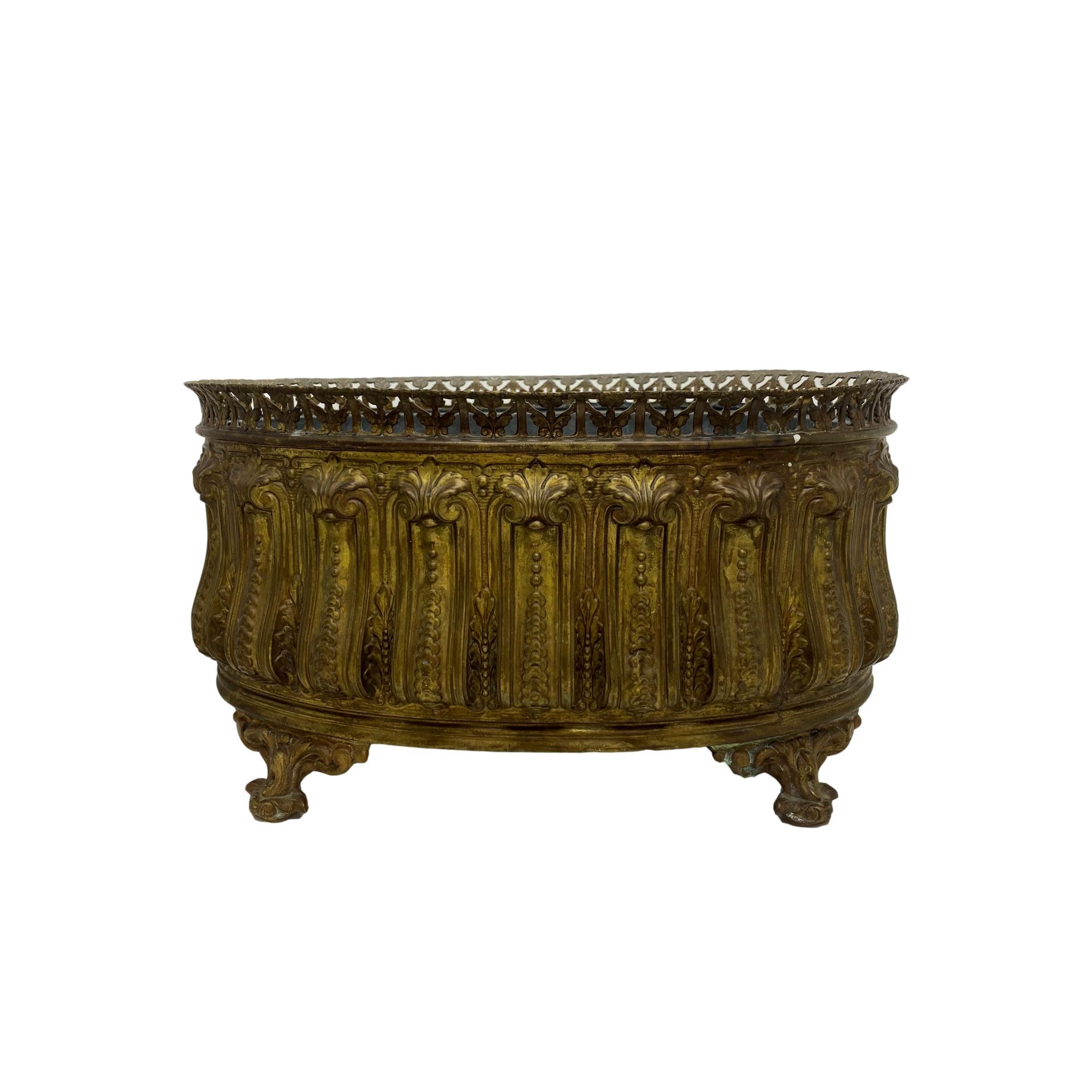 Brass Repousse Cachepot, 2nd Empire, with Original Zinc Lining, French, ca. 1860 In Good Condition In Banner Elk, NC