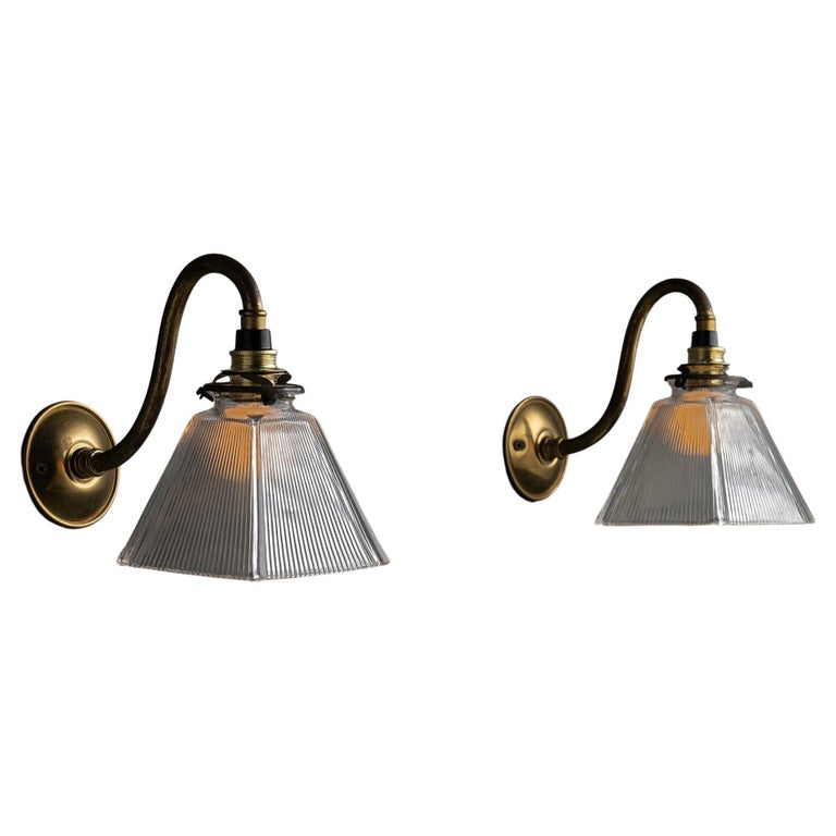Brass and Ribbed Glass Sconce, England, circa 1920 For Sale at 1stDibs