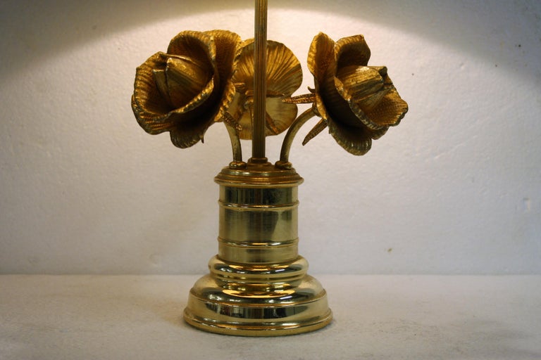 Hollywood Regency Brass Rose Flower Table Lamp, 1970s For Sale