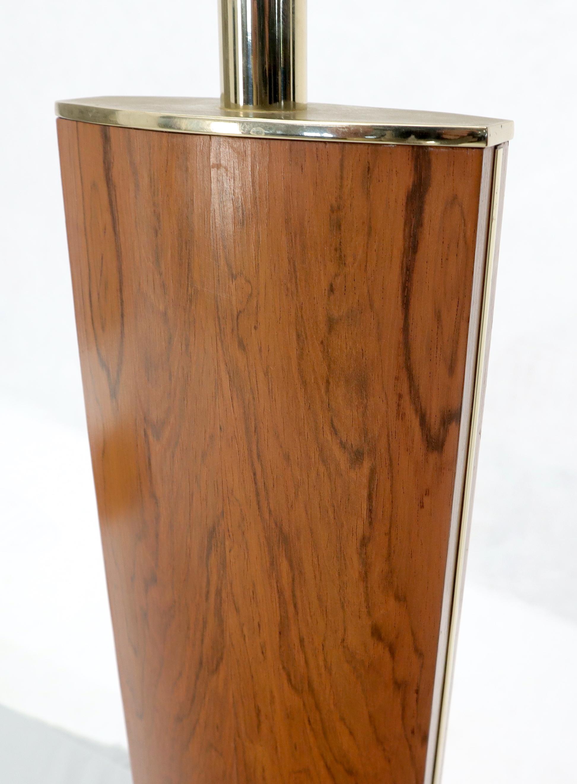 American Brass and Rosewood Boat Shape Base Table Lamp For Sale