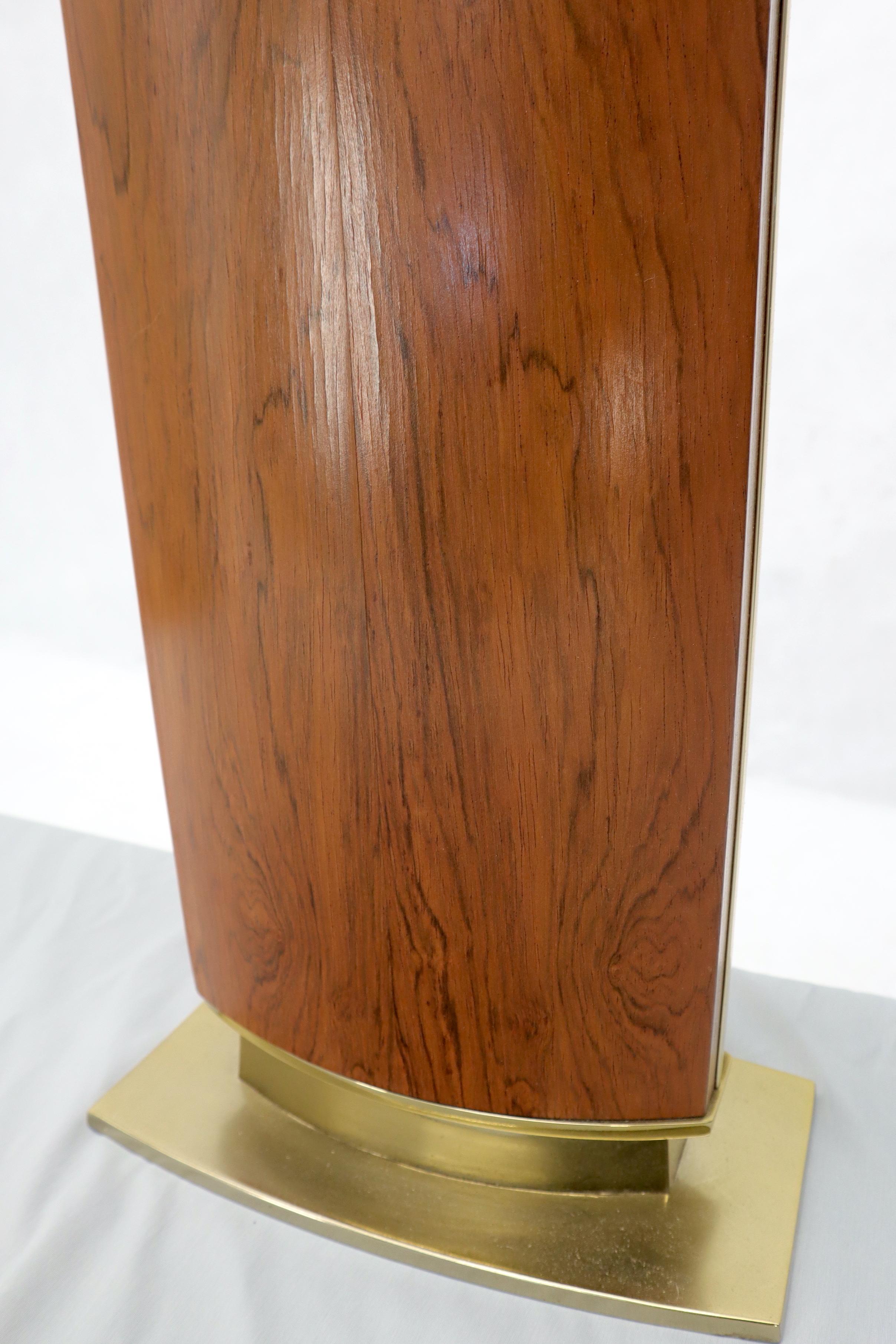 20th Century Brass and Rosewood Boat Shape Base Table Lamp For Sale