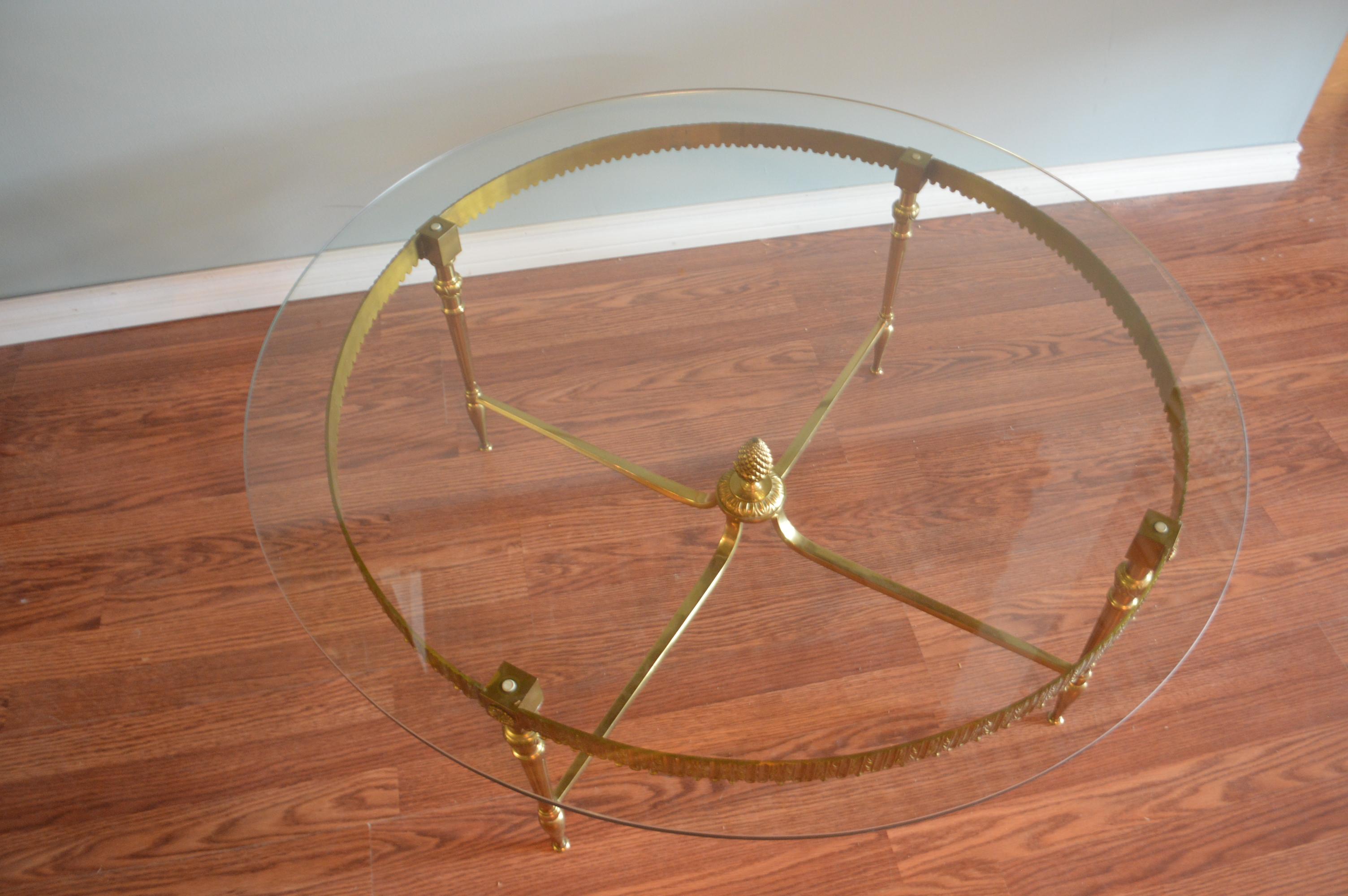 Gilt Brass Round Coffee Table with Ornate Apron, Brass Pineapple at Base, Round For Sale