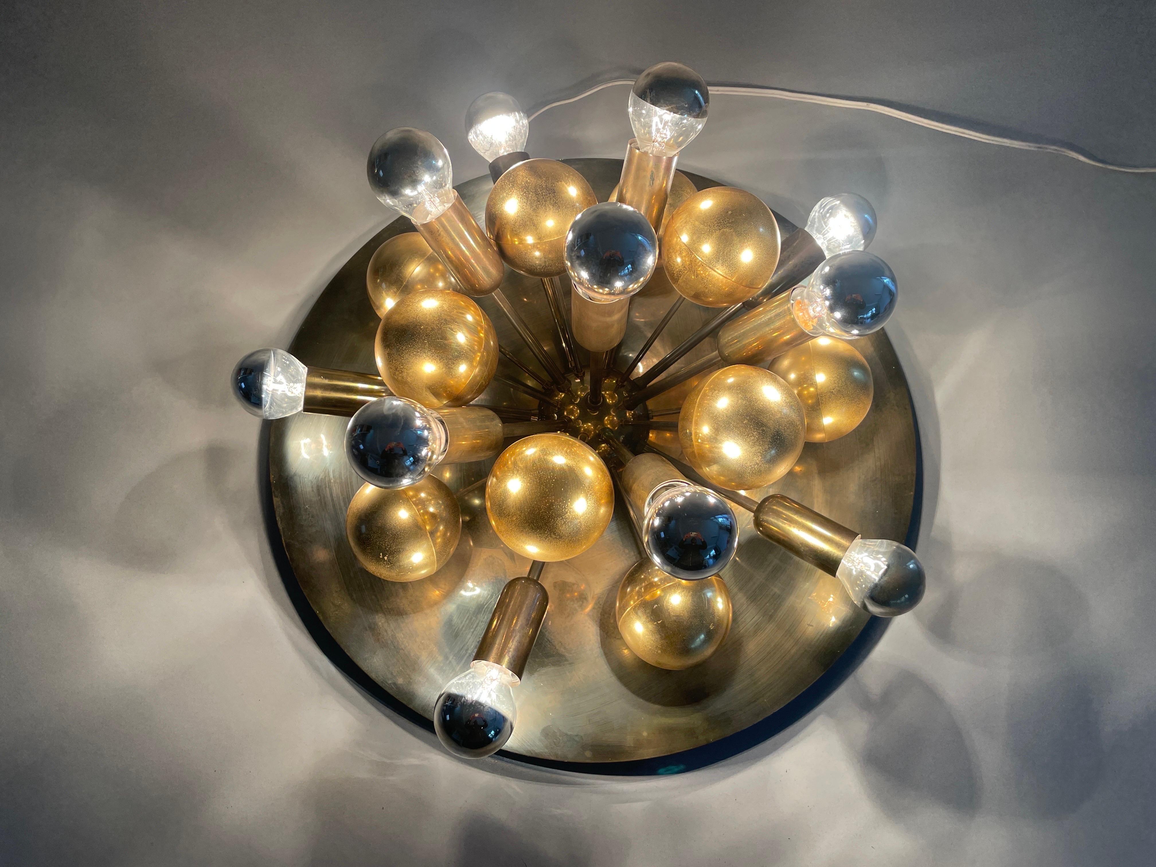 Plafonnier atomique en laiton de Cosack, 1970, Allemagne en vente 7