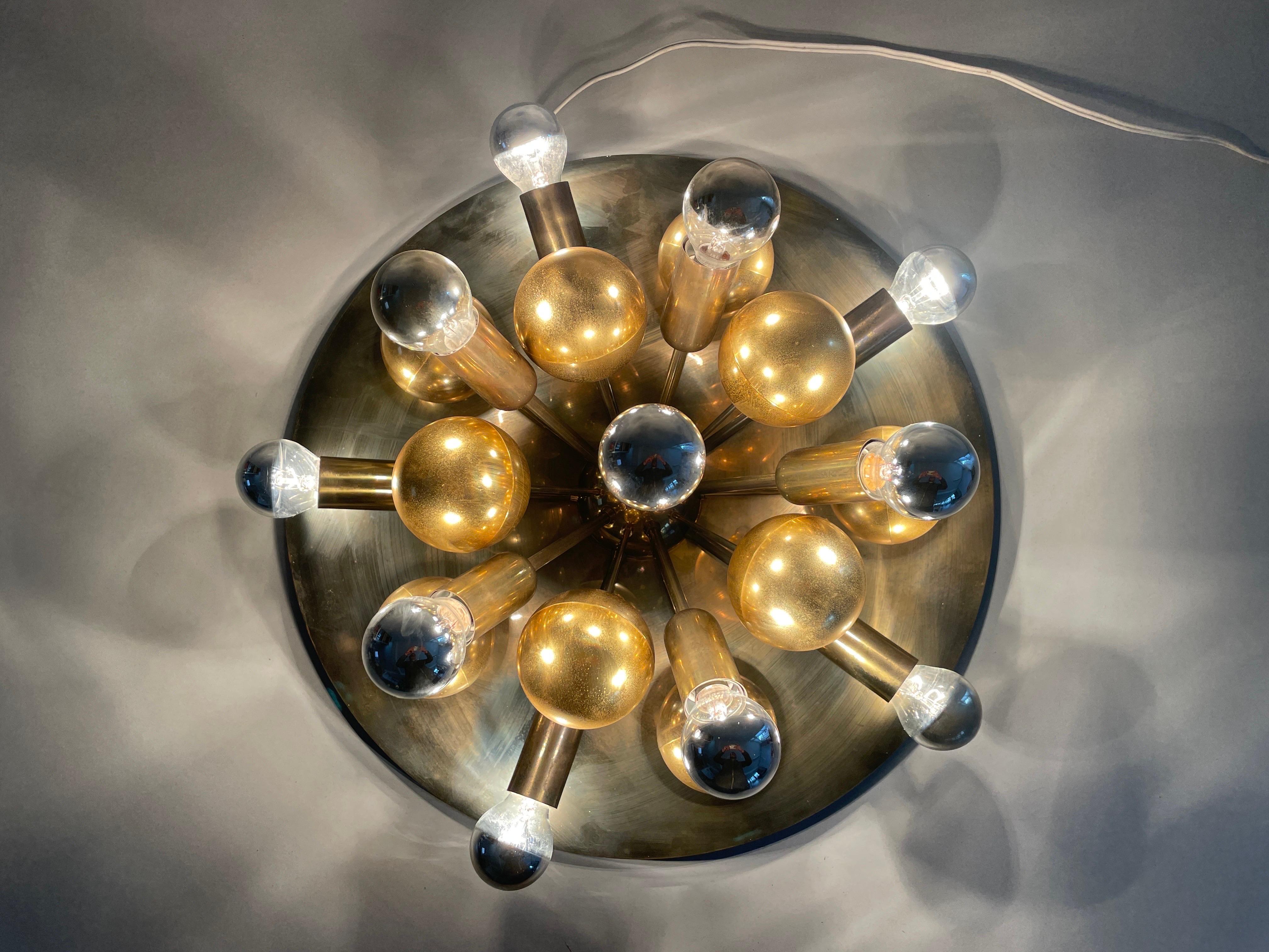 Plafonnier atomique en laiton de Cosack, 1970, Allemagne en vente 8