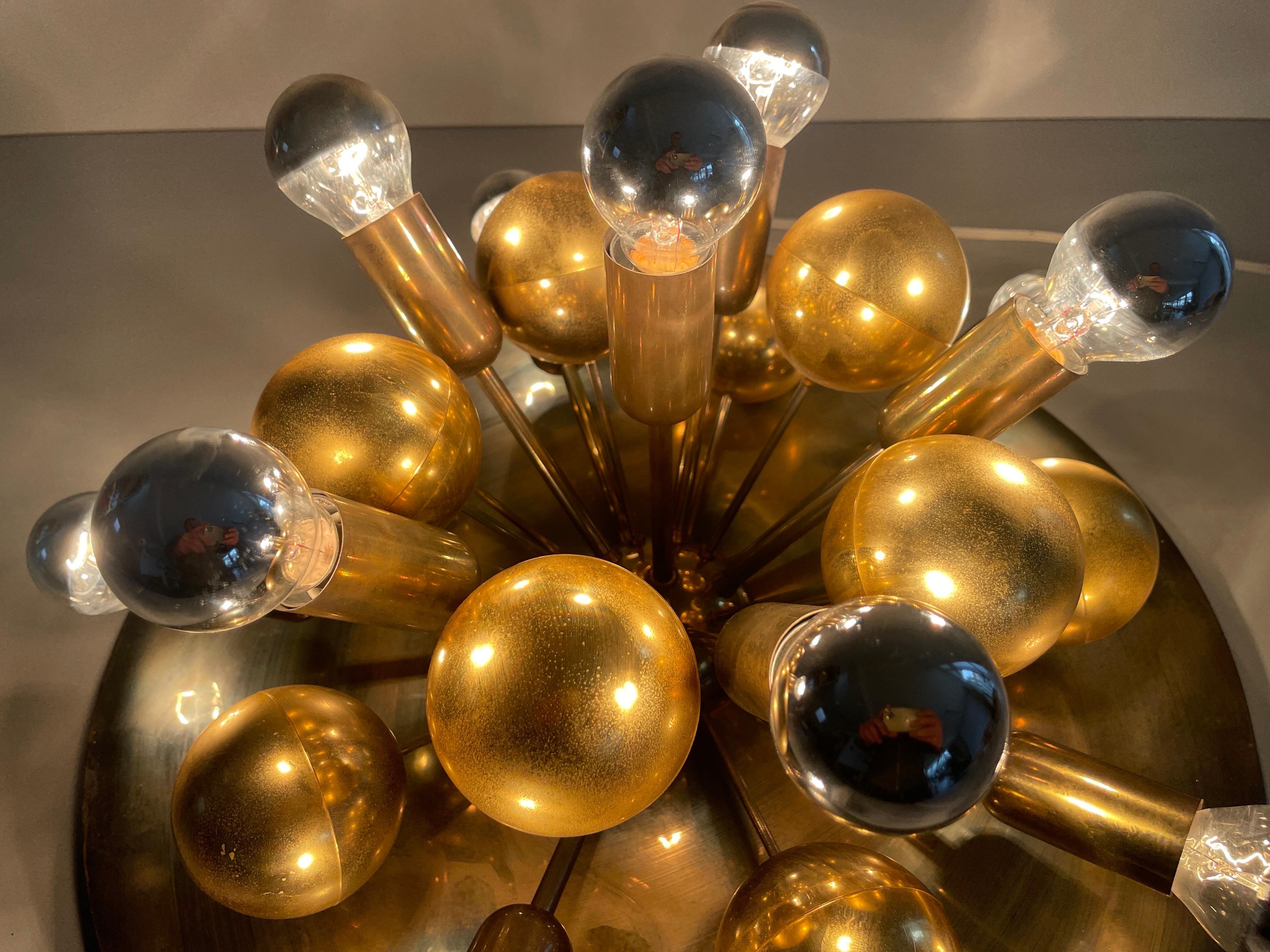 Plafonnier atomique en laiton de Cosack, 1970, Allemagne en vente 9
