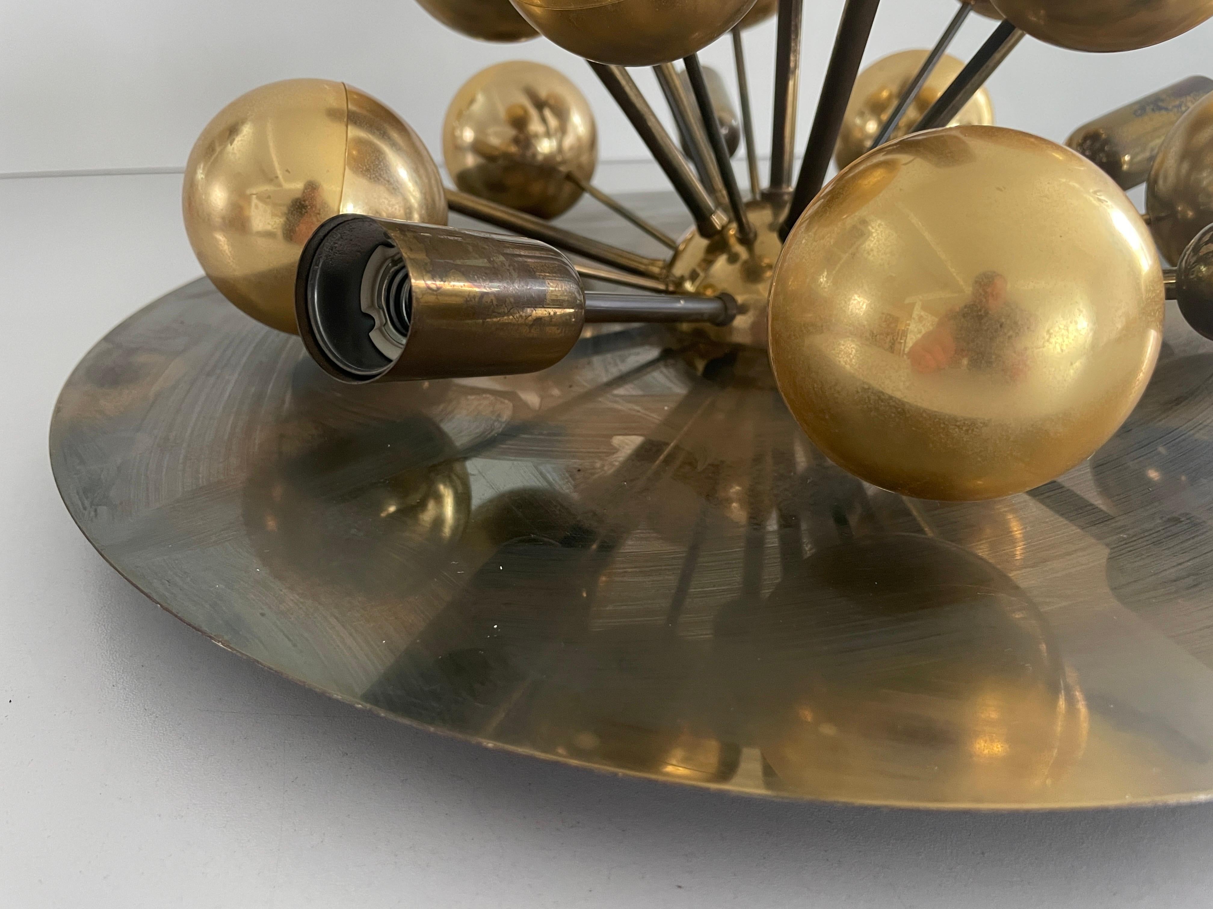 Plafonnier atomique en laiton de Cosack, 1970, Allemagne en vente 1
