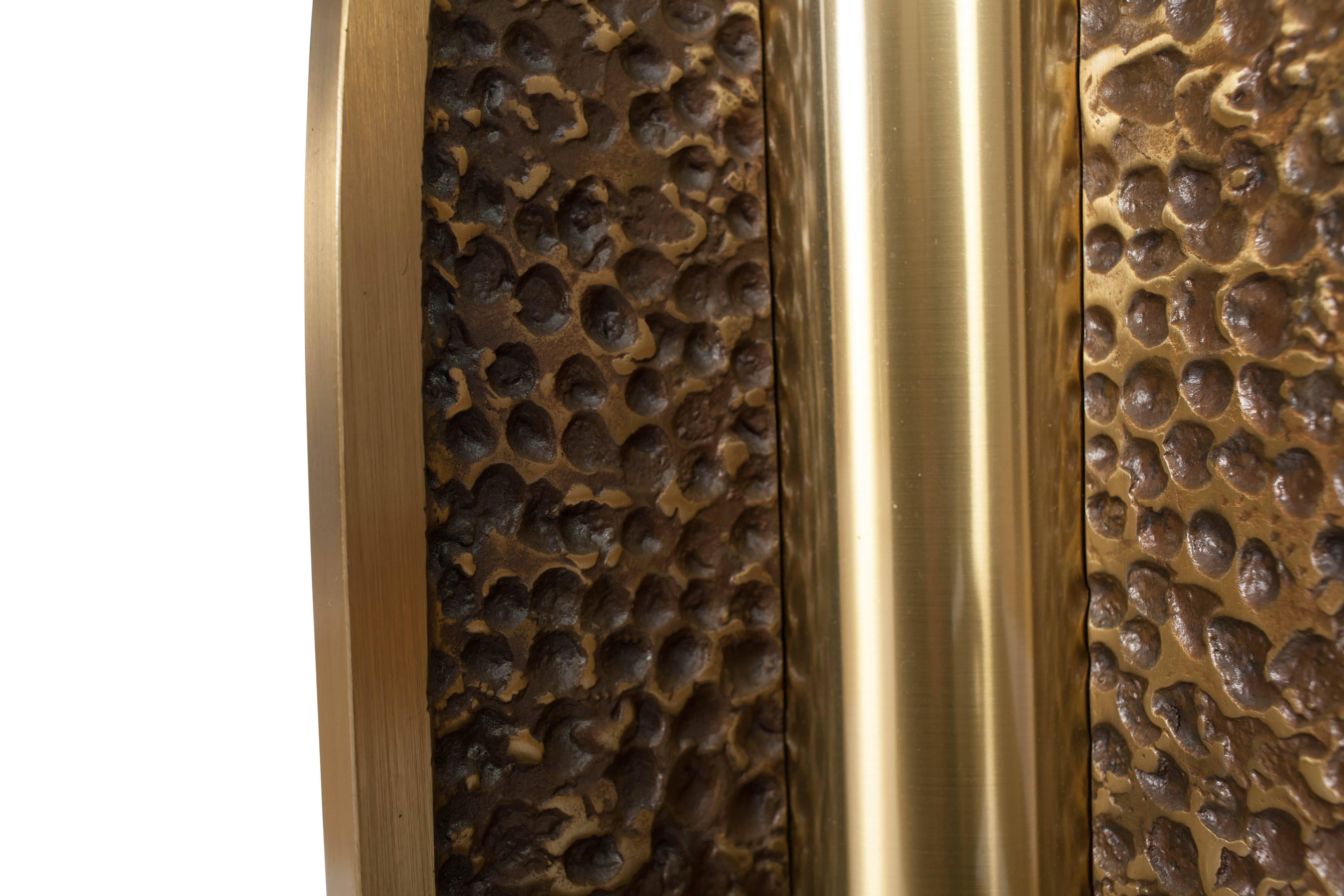 Brass Round Dining Table by Luciano Frigerio, Italy, 1970s In Excellent Condition In Antwerp, BE