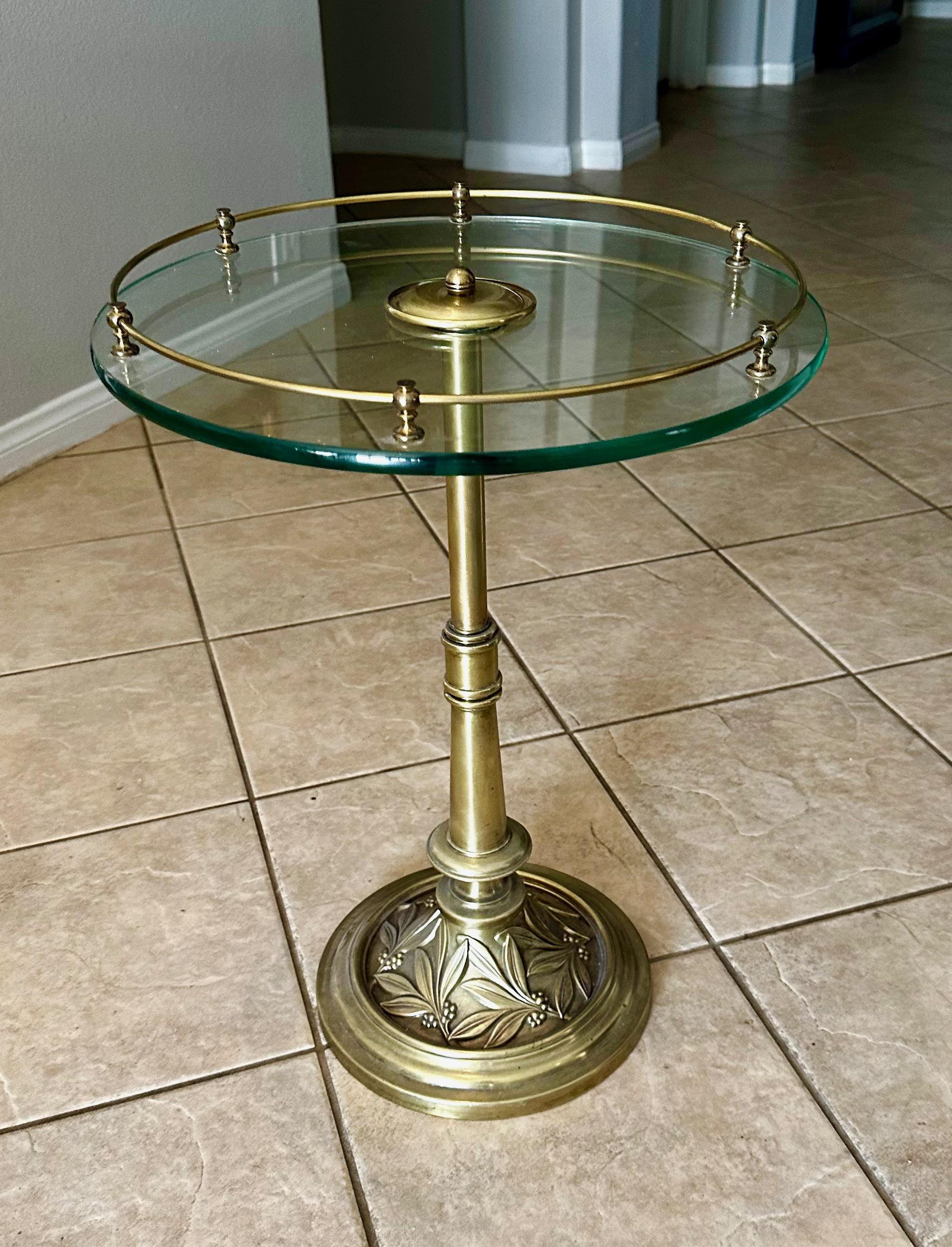 Mid-20th Century Brass Embossed Leaf Round Side End Table For Sale
