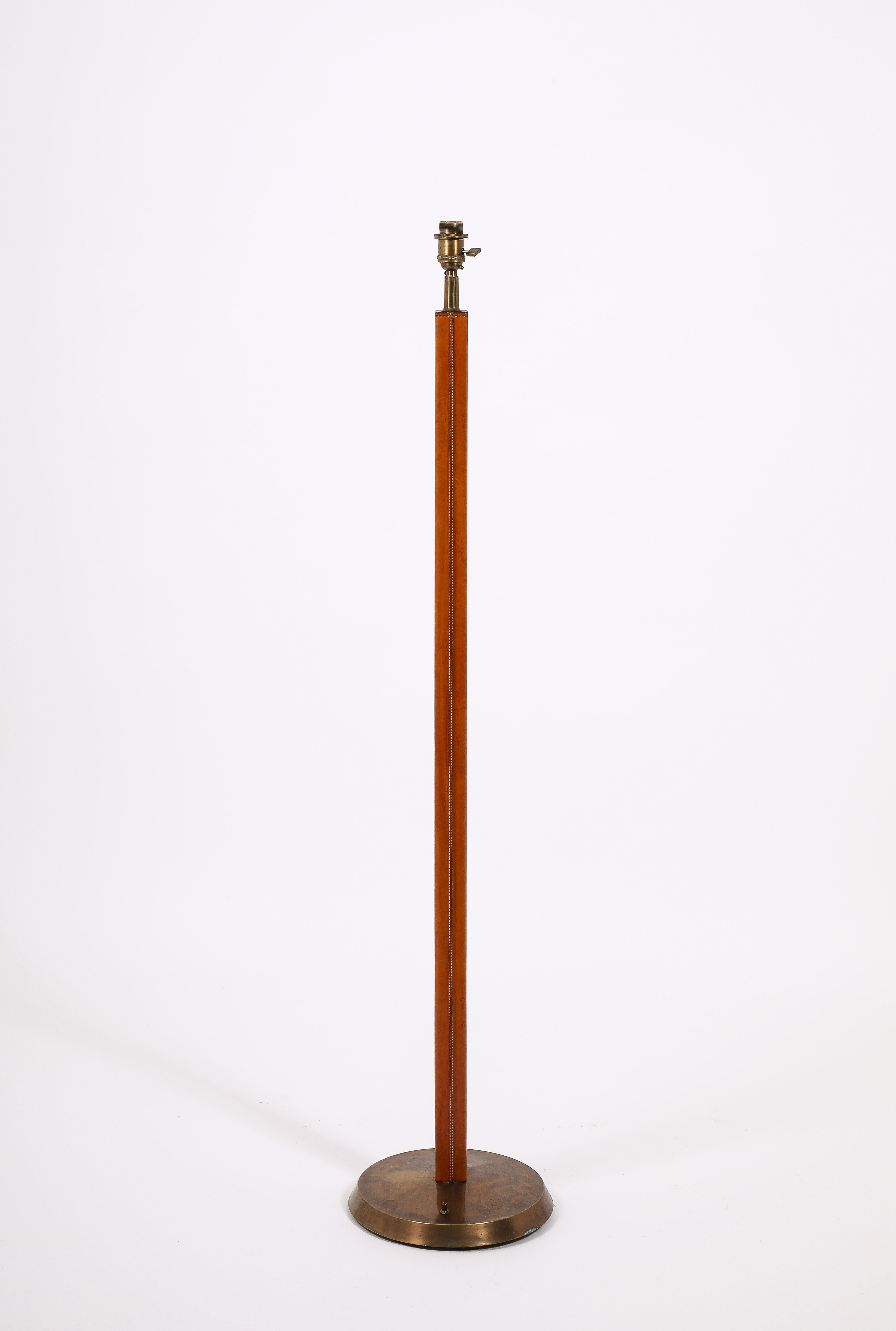 Brass & Saddle Leather Floor Lamp, France 1950's In Good Condition For Sale In New York, NY