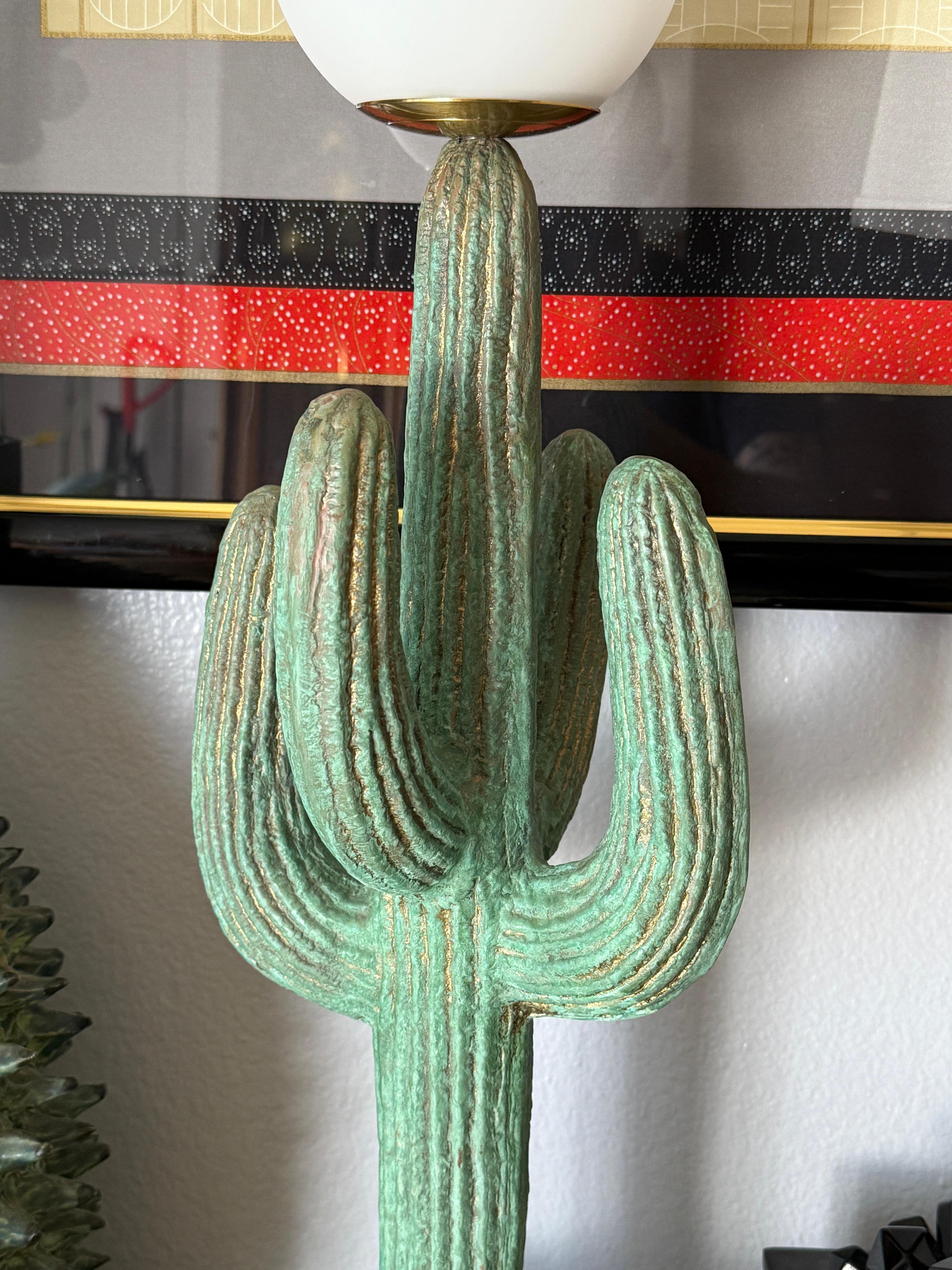 Lampada a cactus Saguaro in ottone in vendita 5