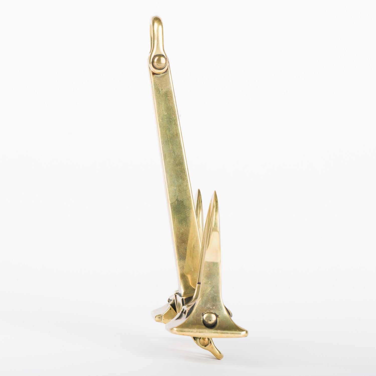 Inglese Brass scale model of a ship’s stockless anchor in vendita