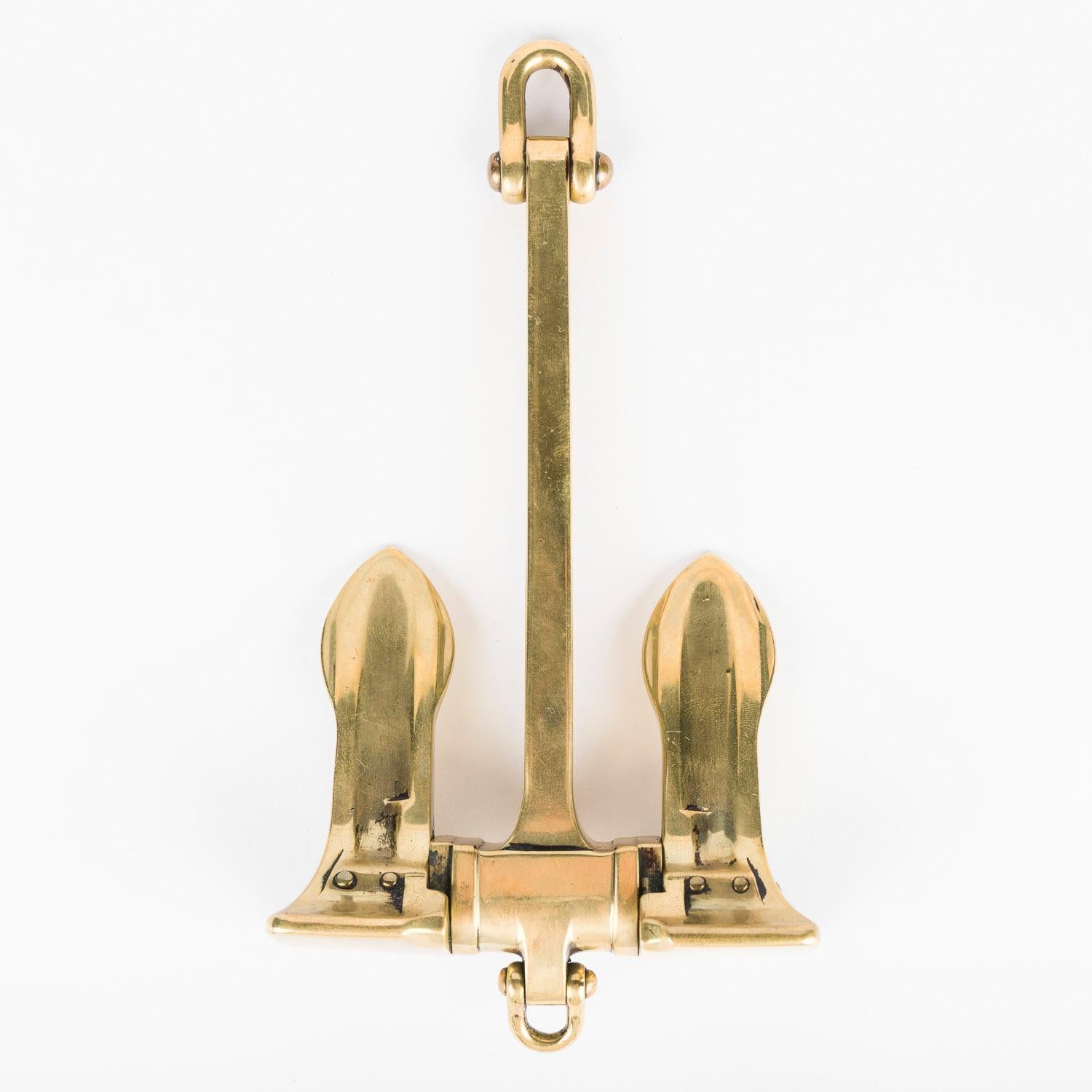 Ottone Brass scale model of a ship’s stockless anchor in vendita