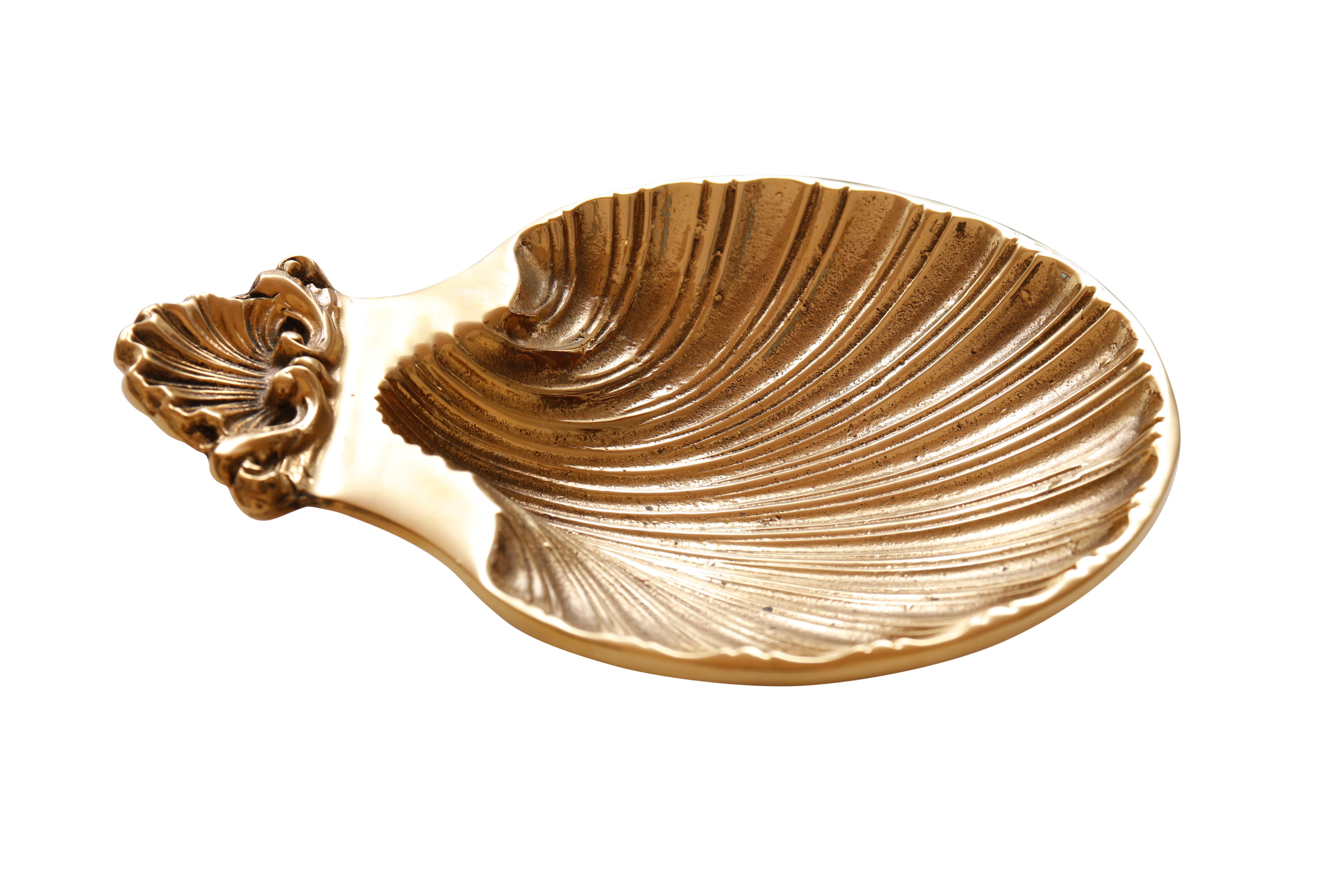 scallop soap dish