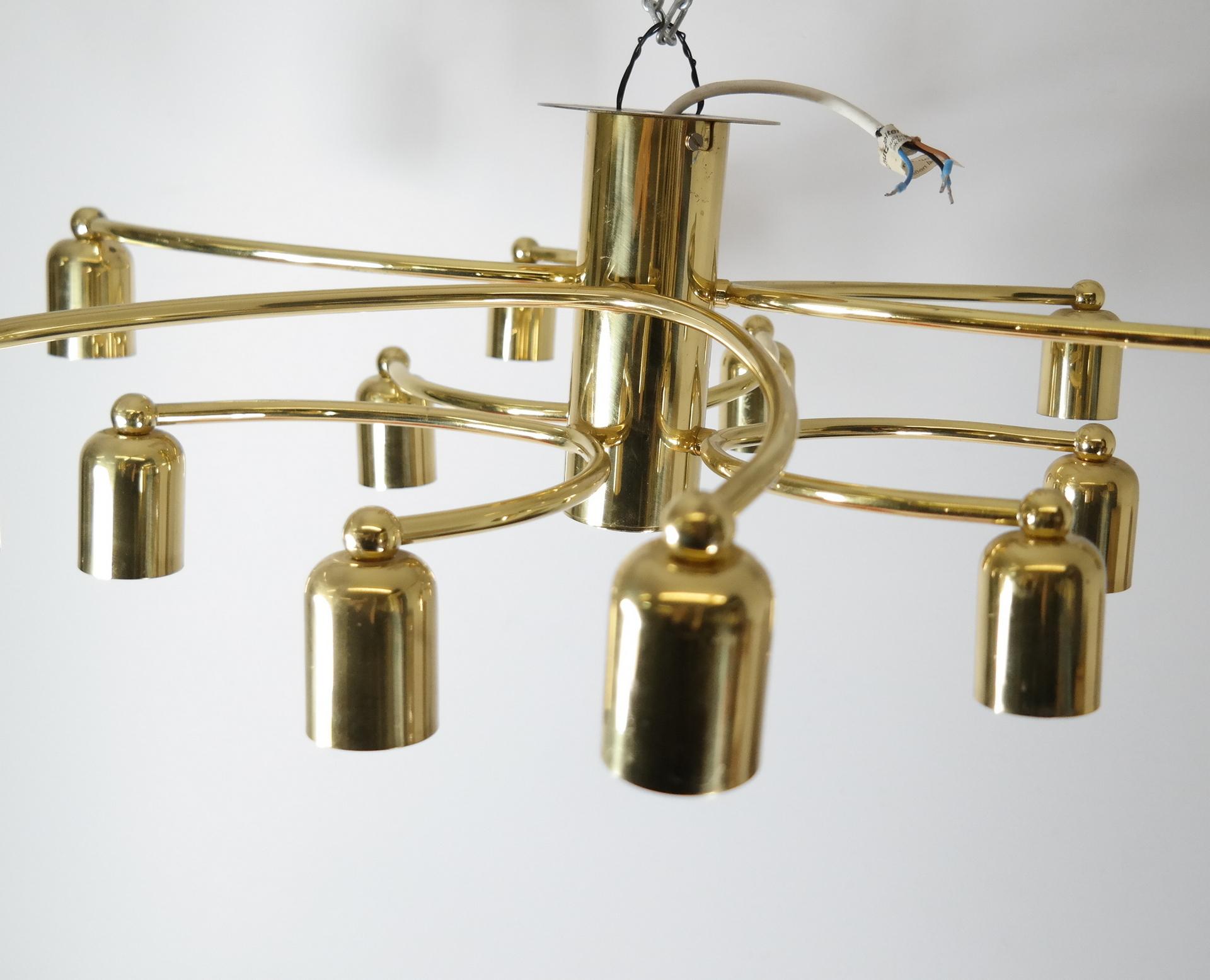 Brass Sciolari style chandelier, 1970s.