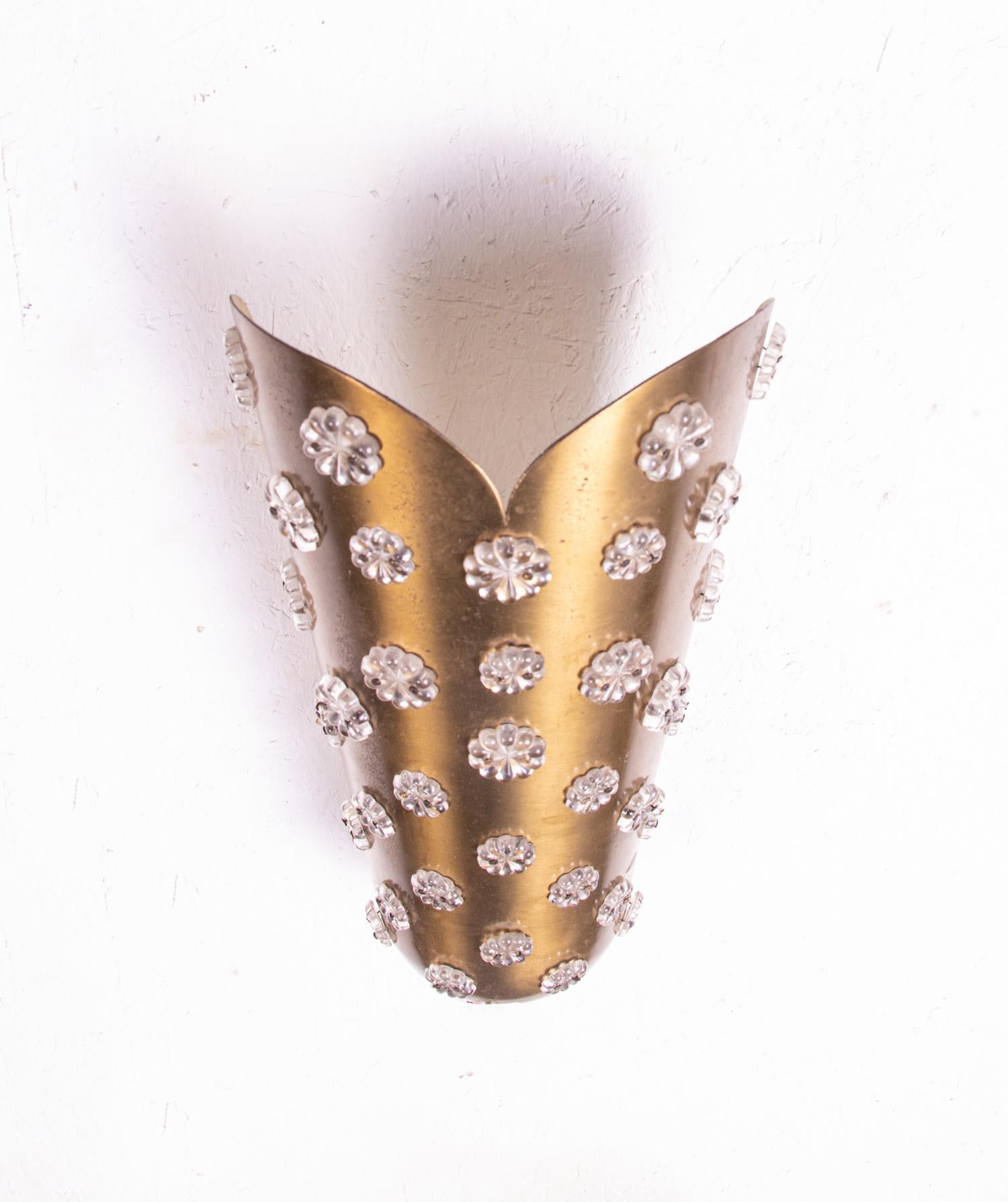 20th Century Single Brass Sconce with Crystal Flowers by Emil Stejnar / Nikoll, Vienna, 1950 For Sale