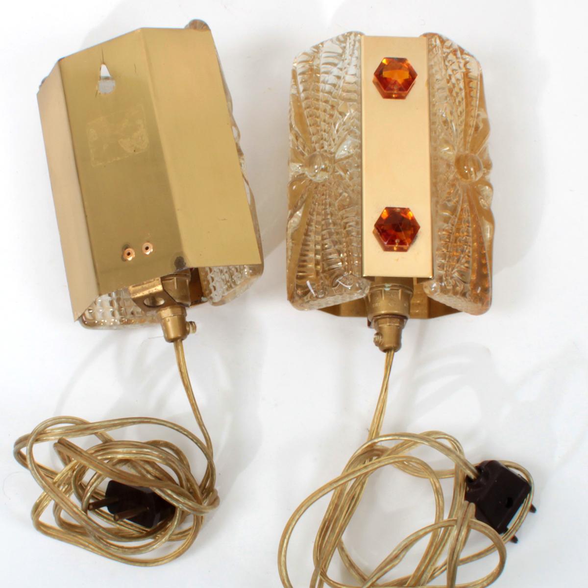 Brass Sconces ‘Pair’ with Pressed Glass and Brass by Vitrika, 1970s In Good Condition In Brondby, Copenhagen