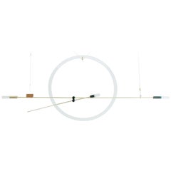 Suspension lumineuse sculptée en laiton 'Opus XI':: Periclis Frementitis