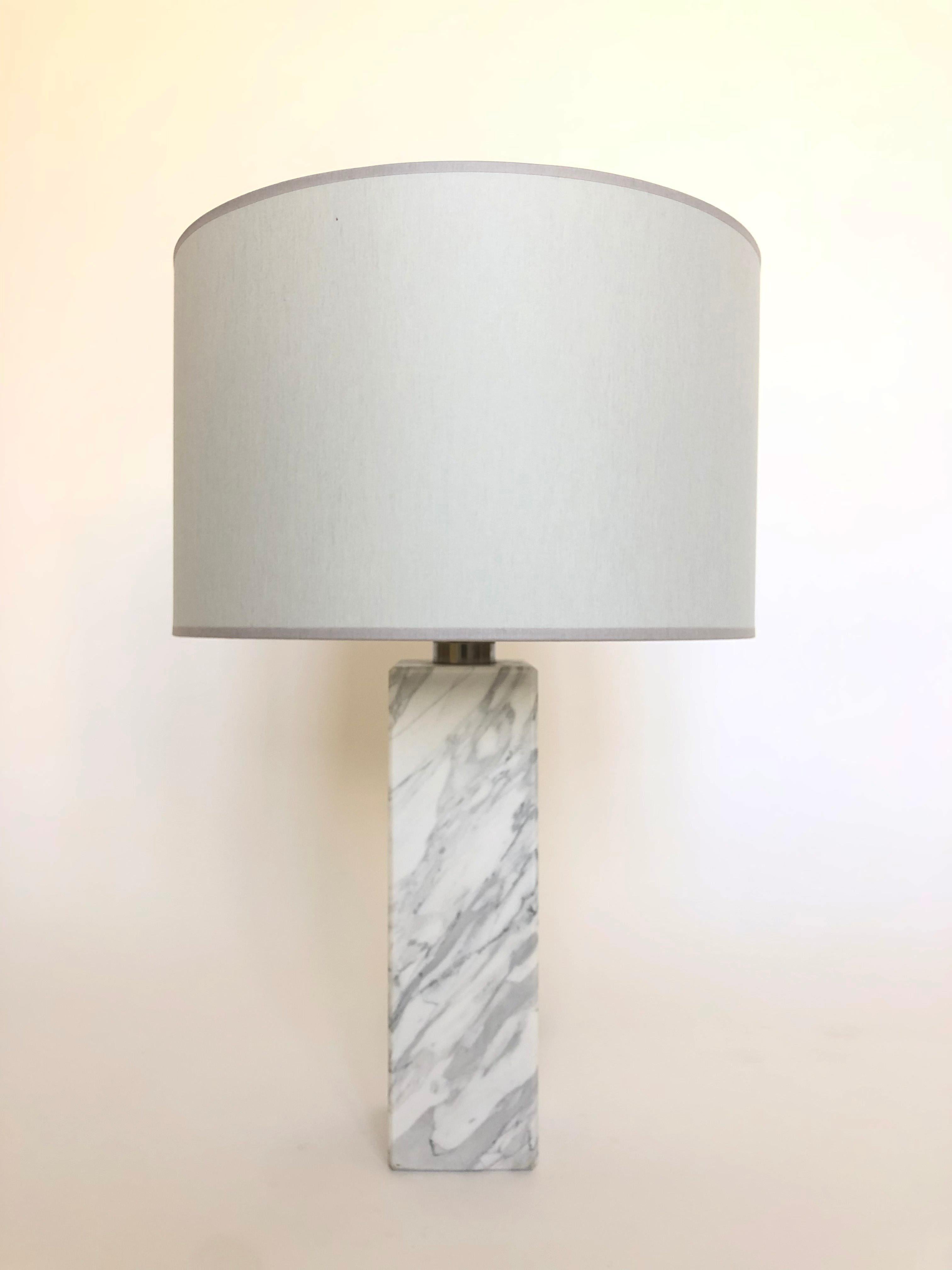 Brass Sculpted Table Lamp by Brajak Vitberg In New Condition In Geneve, CH