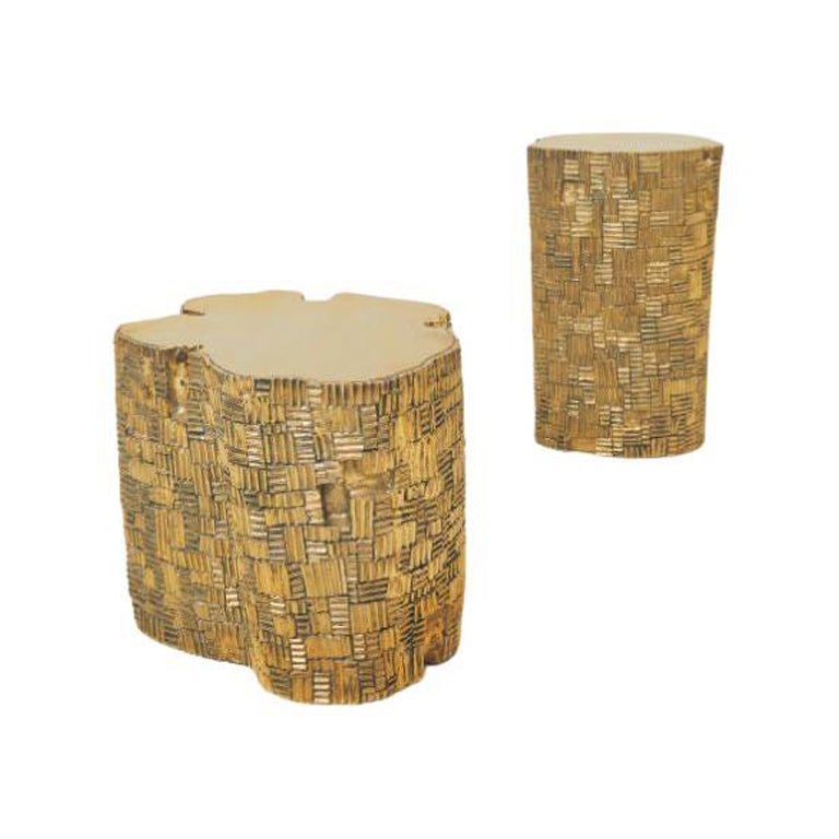 Taburetes de tronco escultóricos de latón - Juego de 2 (pequeño y grande) by Misaya en venta