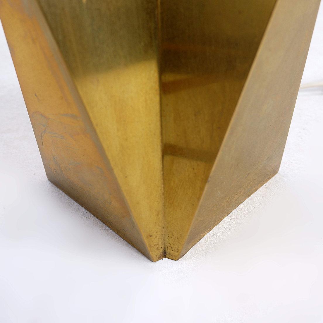 Brass Sculptural Table Lamp - 1960s For Sale 1