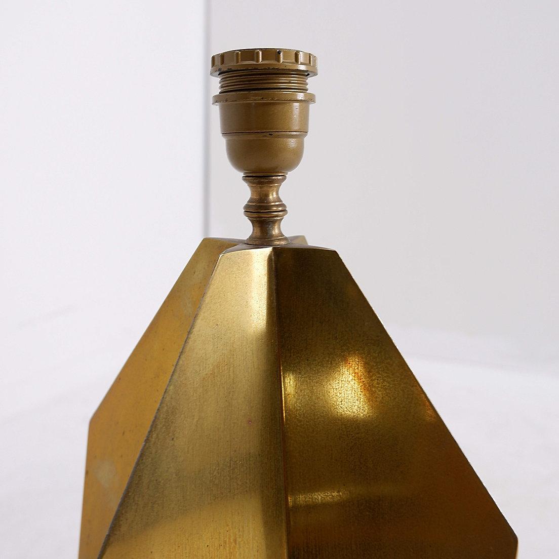 Brass Sculptural Table Lamp - 1960s For Sale 4