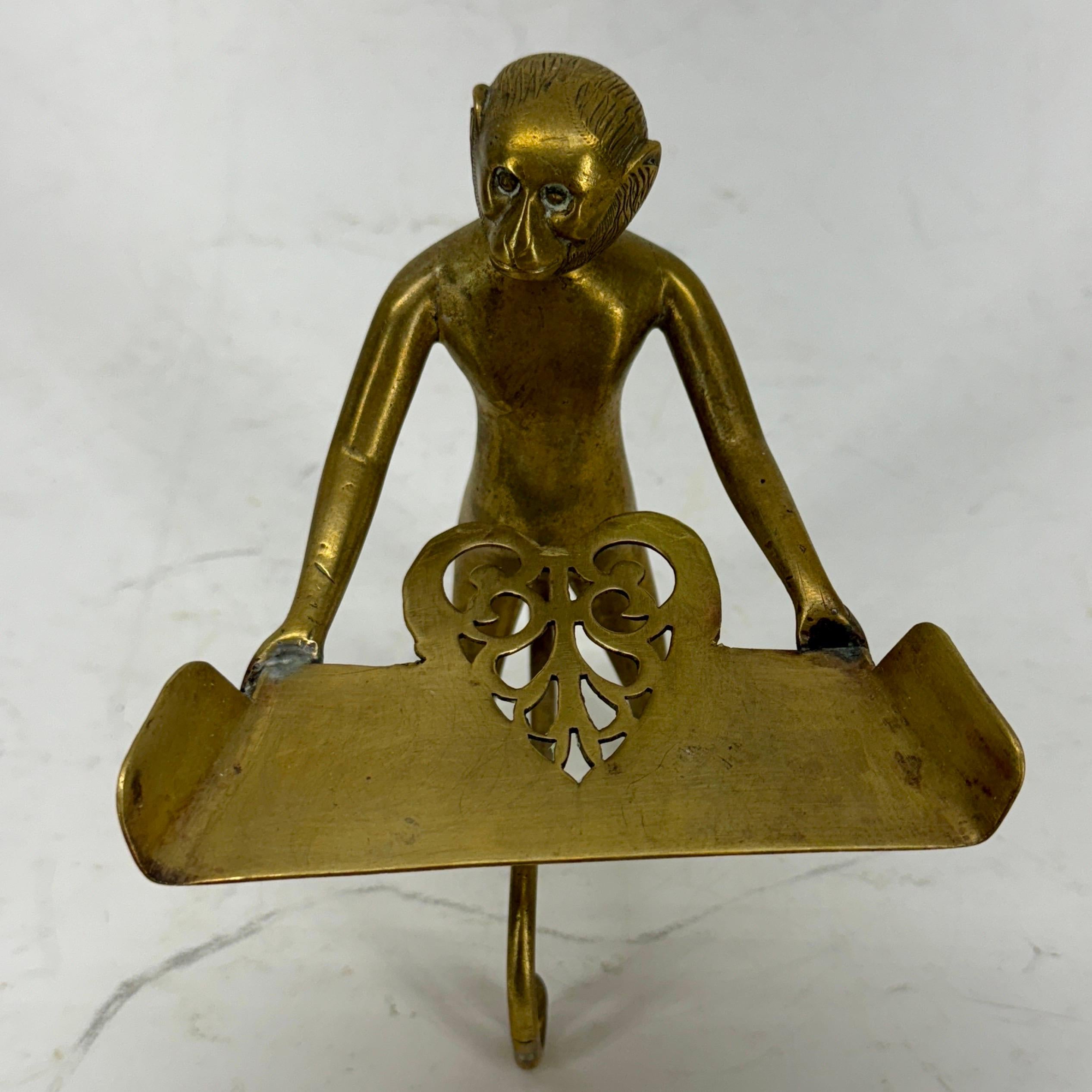 Brass Sculpture of Monkey Holding Business Card Holder, Late 19th Century For Sale 4