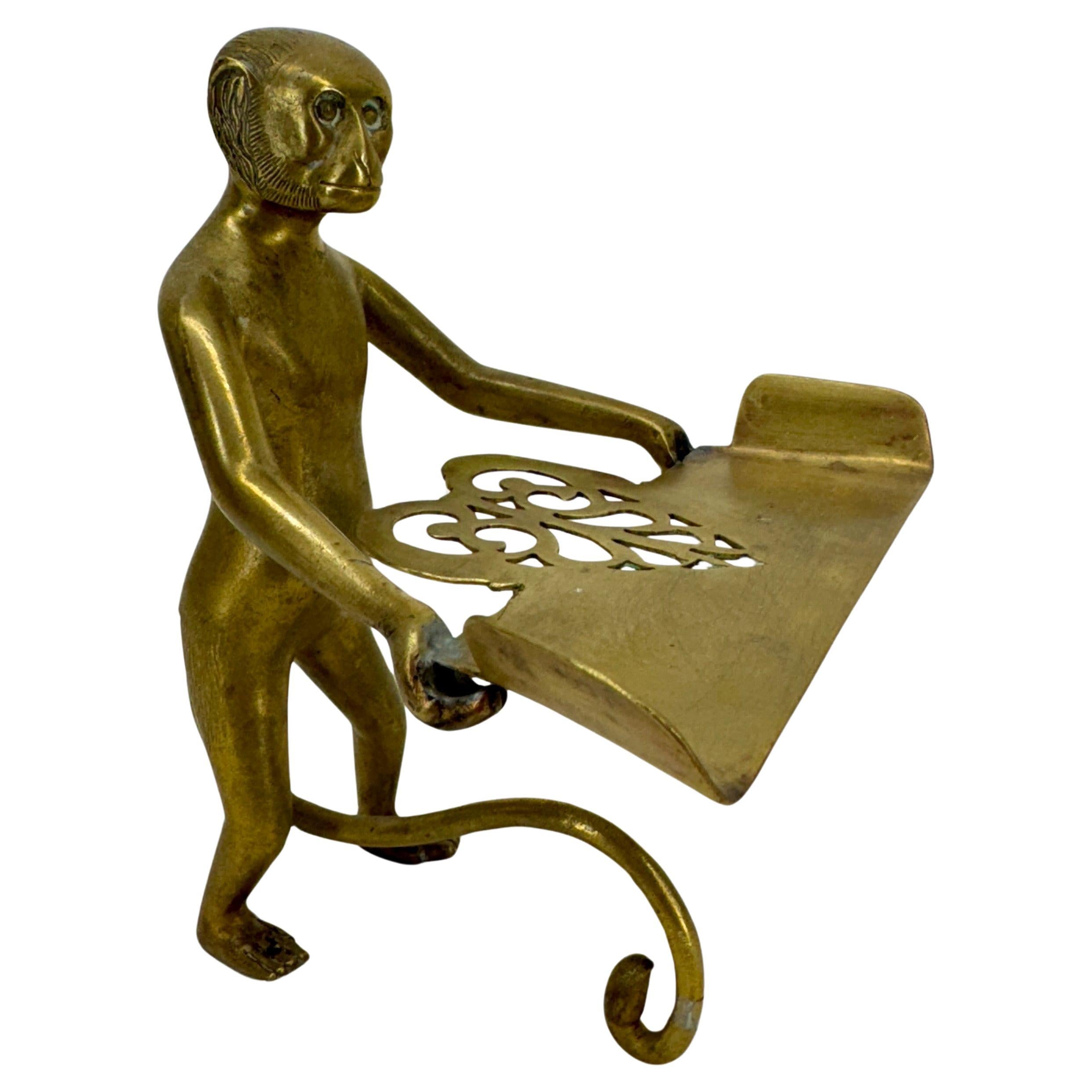 Brass Sculpture of Monkey Holding Business Card Holder, Late 19th Century  In Good Condition For Sale In Haddonfield, NJ
