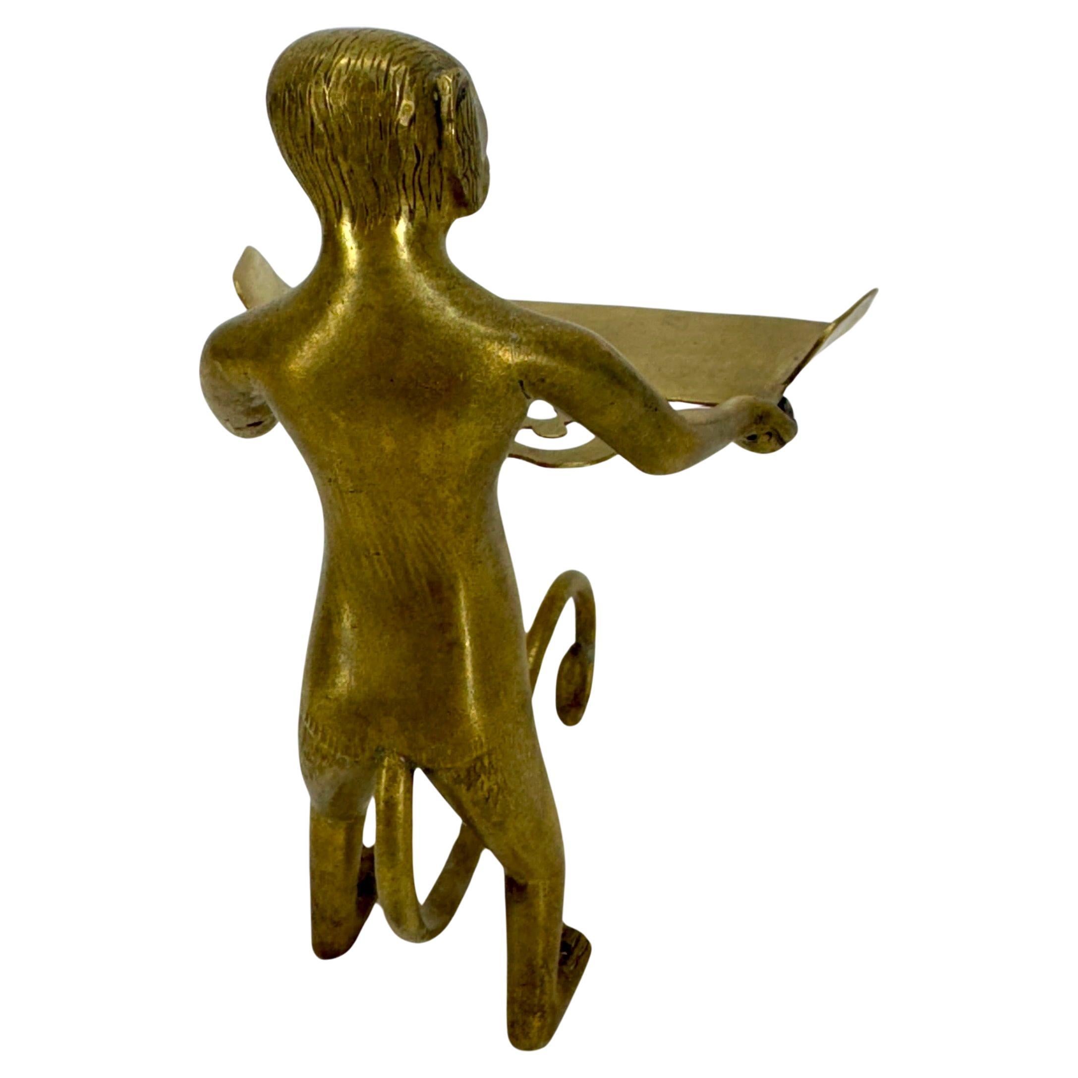 Brass Sculpture of Monkey Holding Business Card Holder, Late 19th Century  For Sale 1