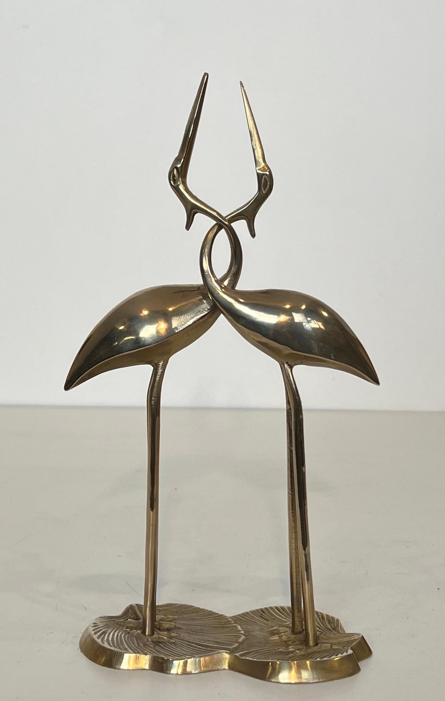 Sculpture en laiton représentant deux oiseaux enlacés en vente 5