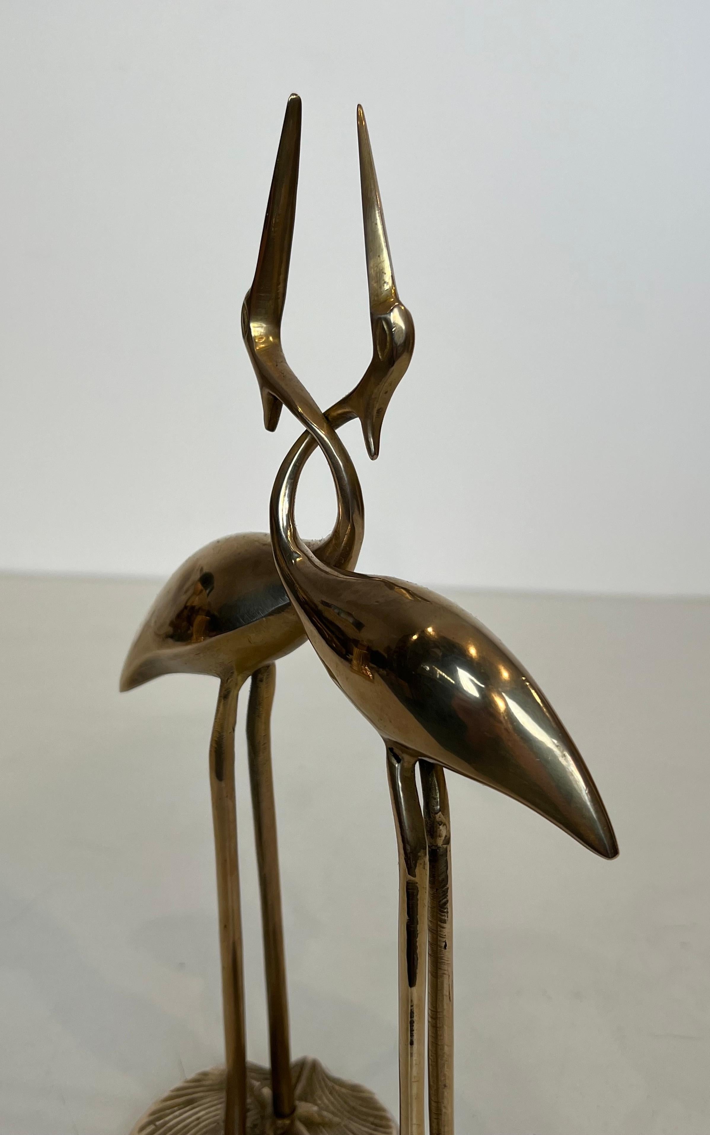 Fin du 20e siècle Sculpture en laiton représentant deux oiseaux enlacés en vente