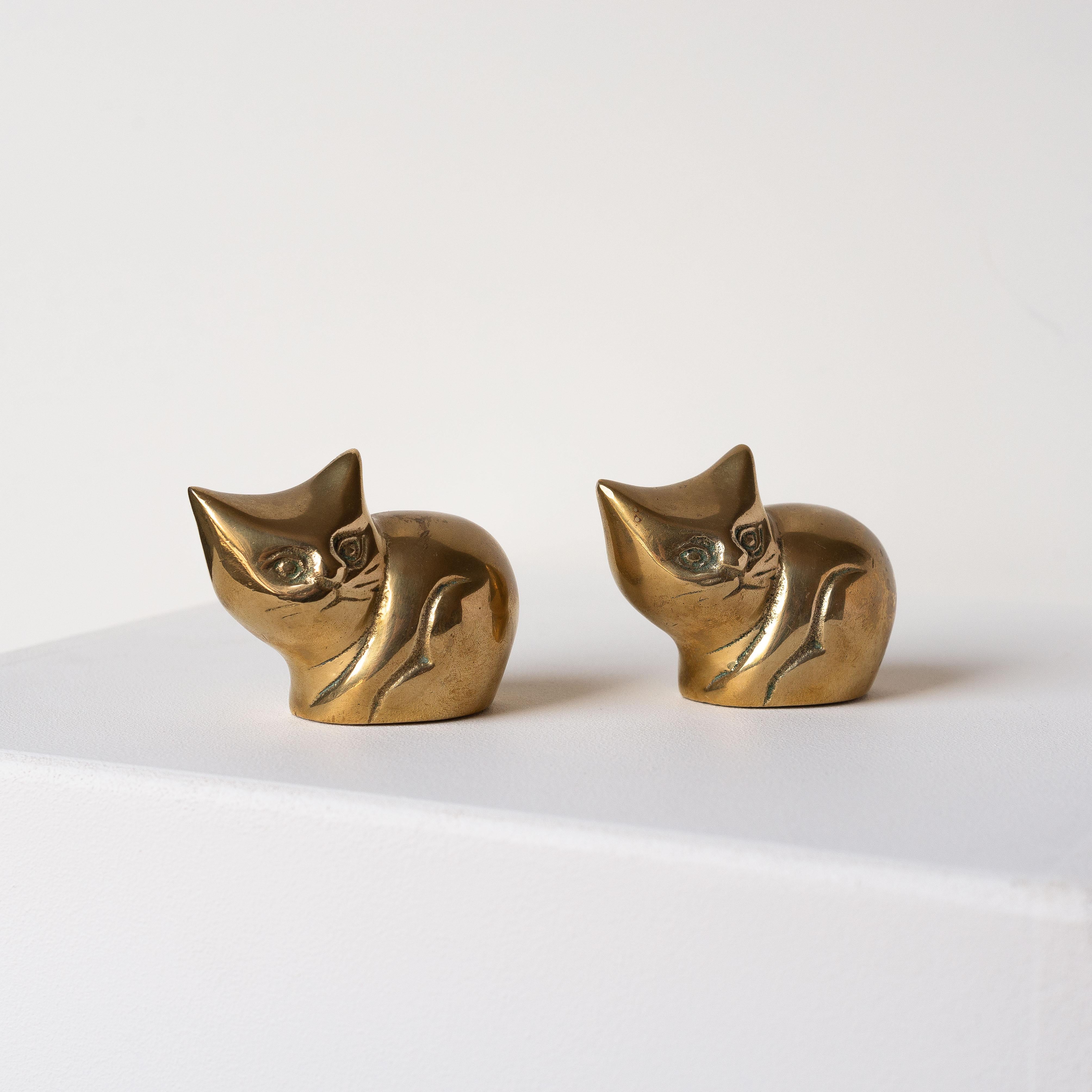 Mid-Century Modern Sculptures ou serre-livres en laiton, paire de chats, France 1970