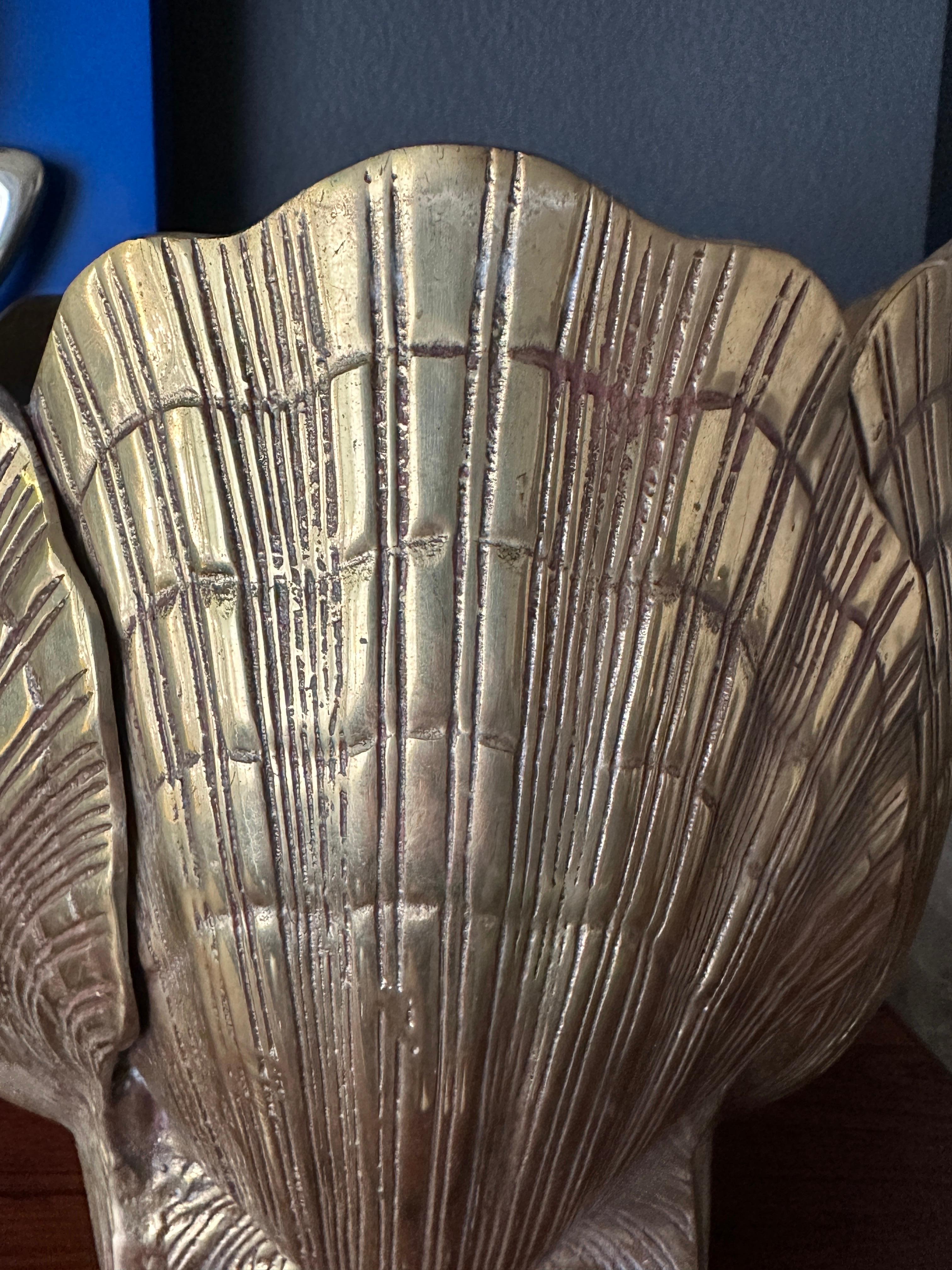 Brass Sea Shell Planter In Good Condition In North Hollywood, CA