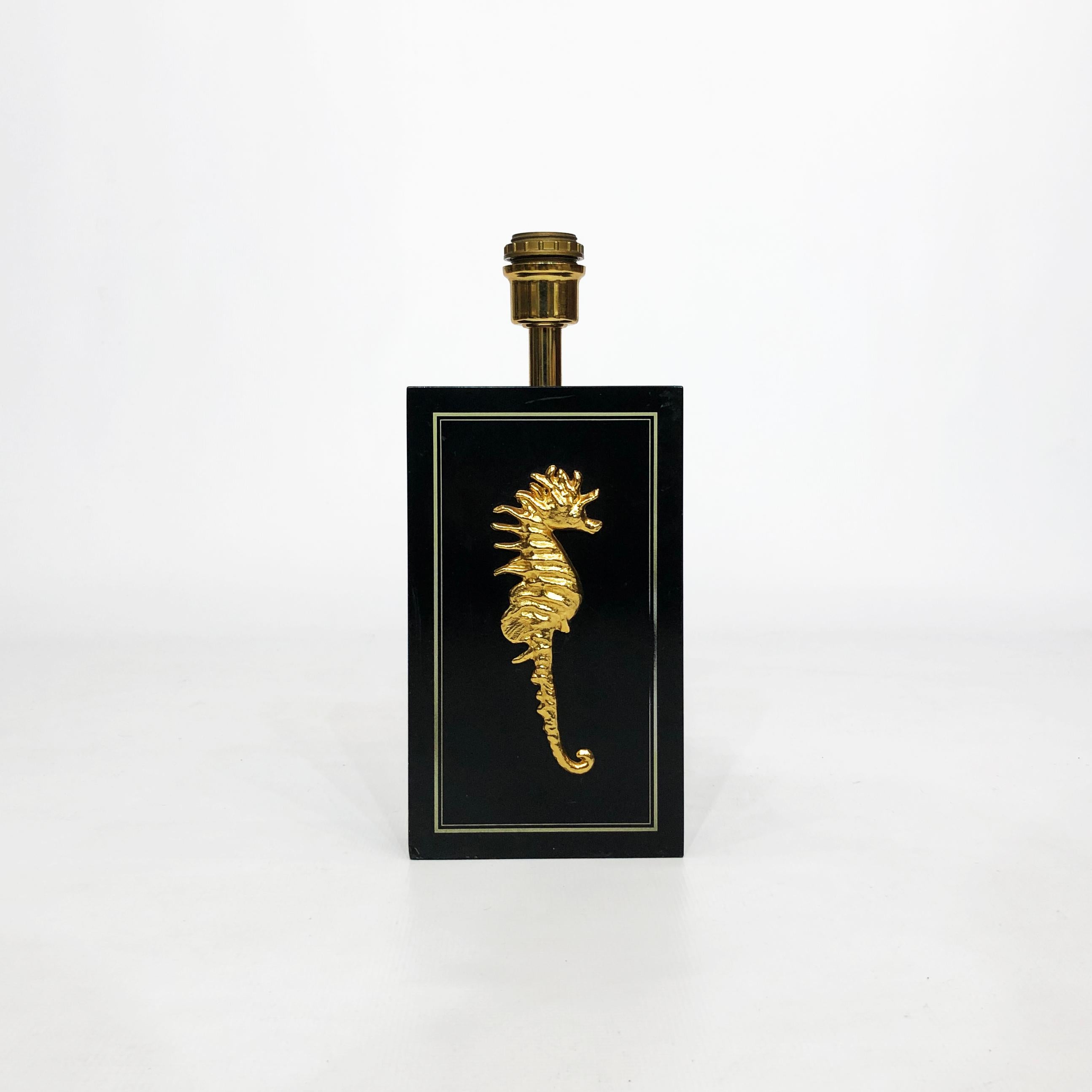 Lacquered Brass Seahorse Table Lamp Midcentury Vintage Retro Hollywood Regency 1970s black For Sale