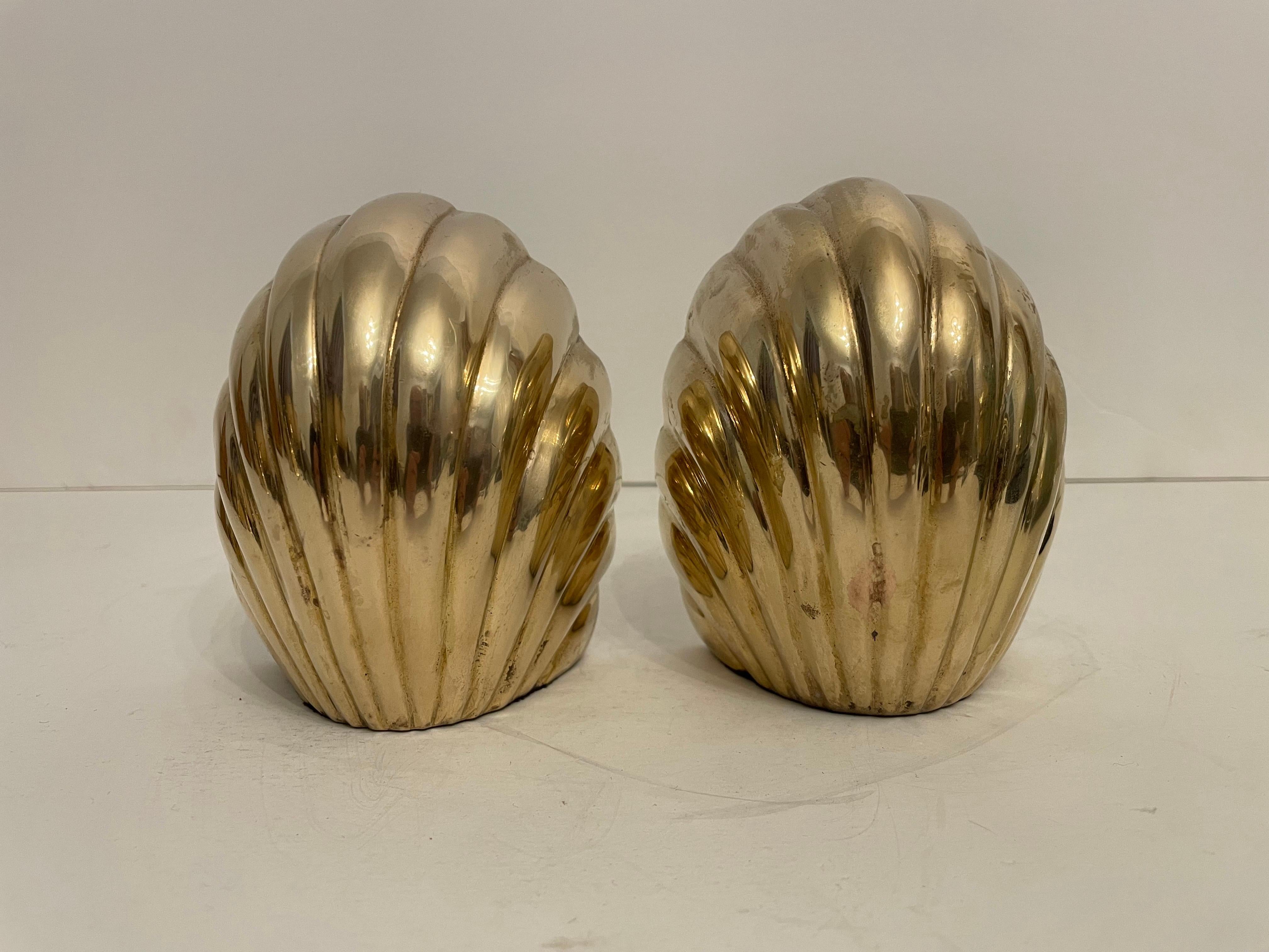Brass Seashell Bookends In Good Condition For Sale In New York, NY