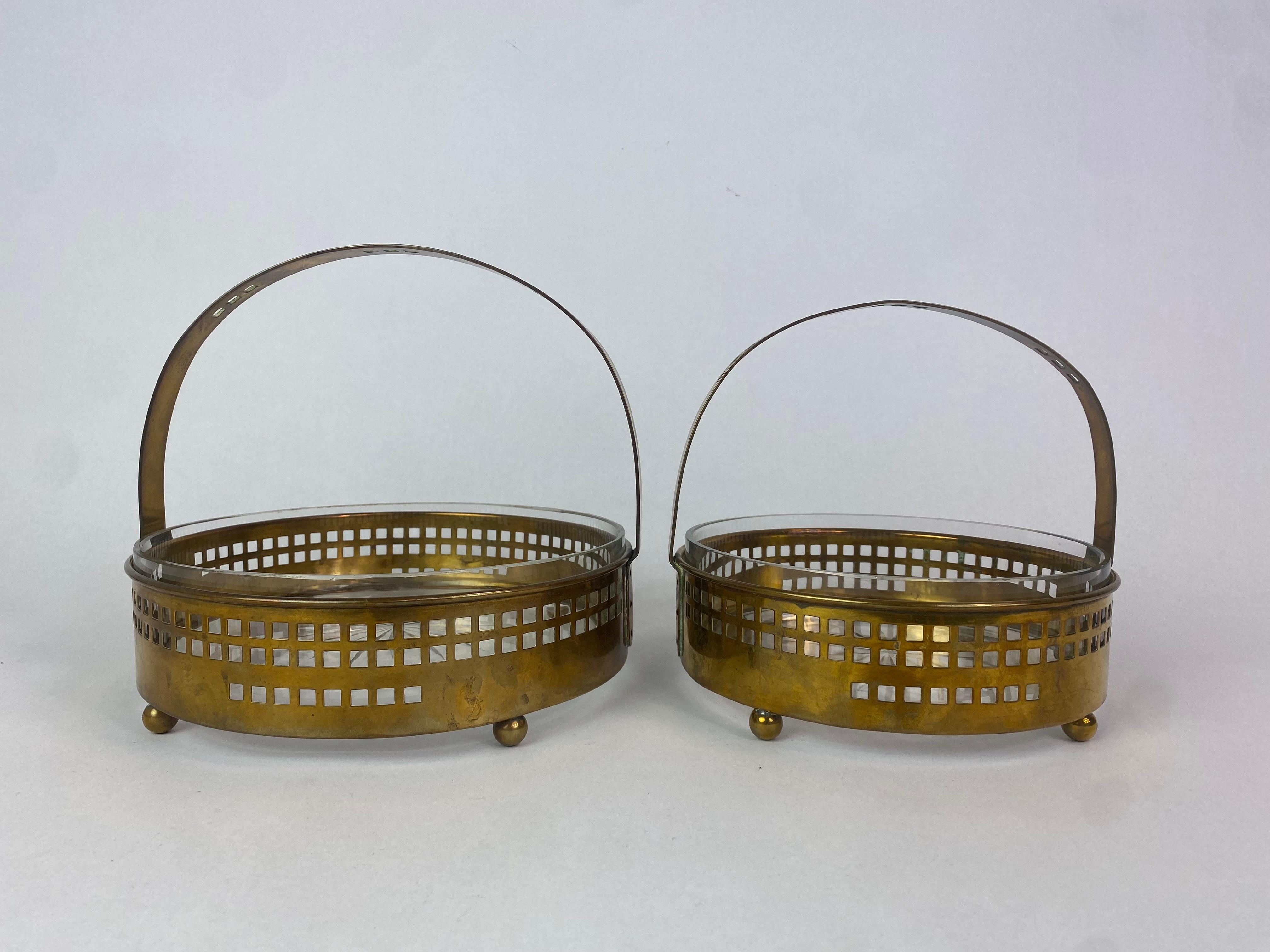 Jugendstil Brass secessionist baskets and toothpick holder by Hans Ofner/Josef Hoffmann For Sale