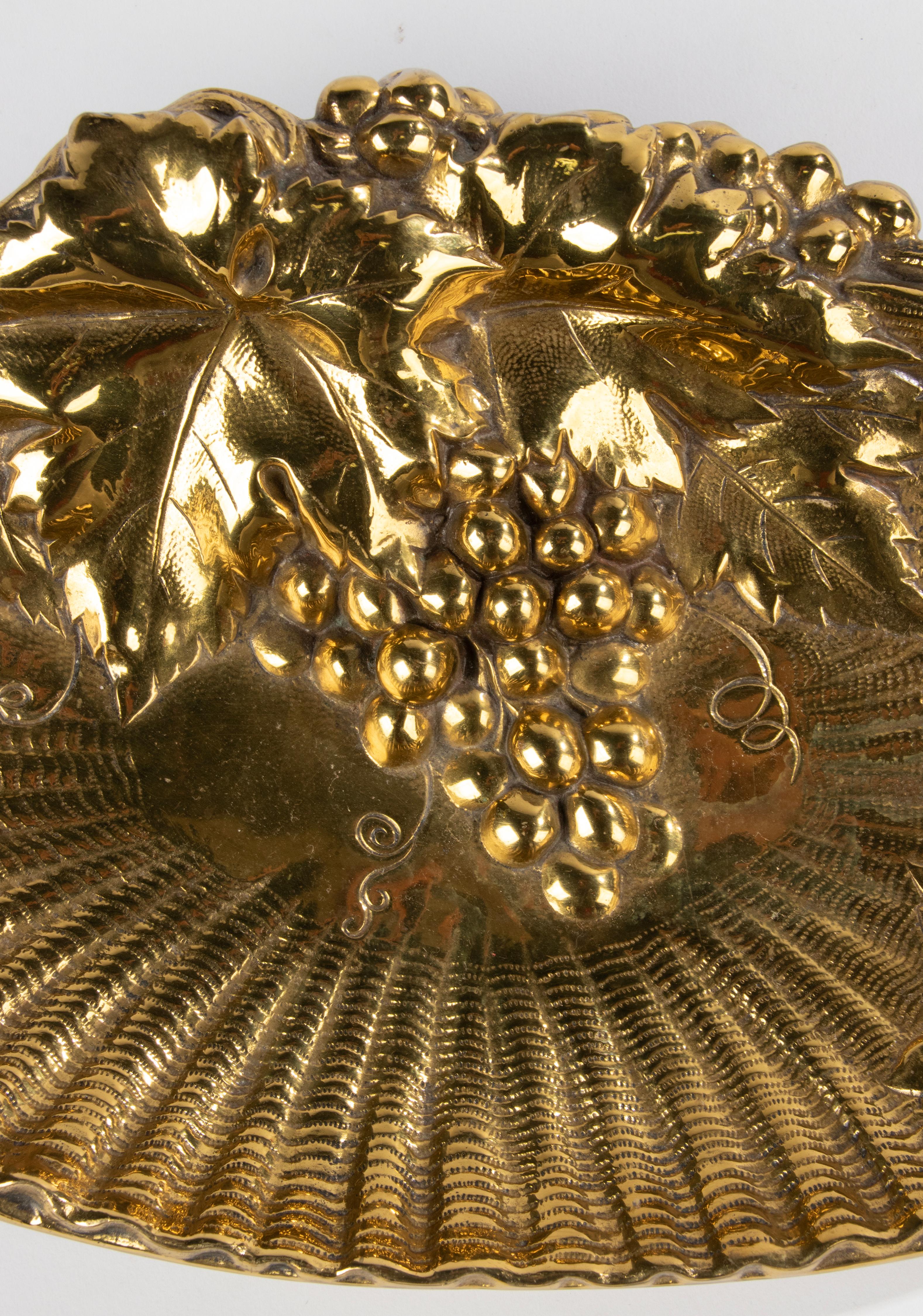Brass Serving Bowl - Grapes  For Sale 1
