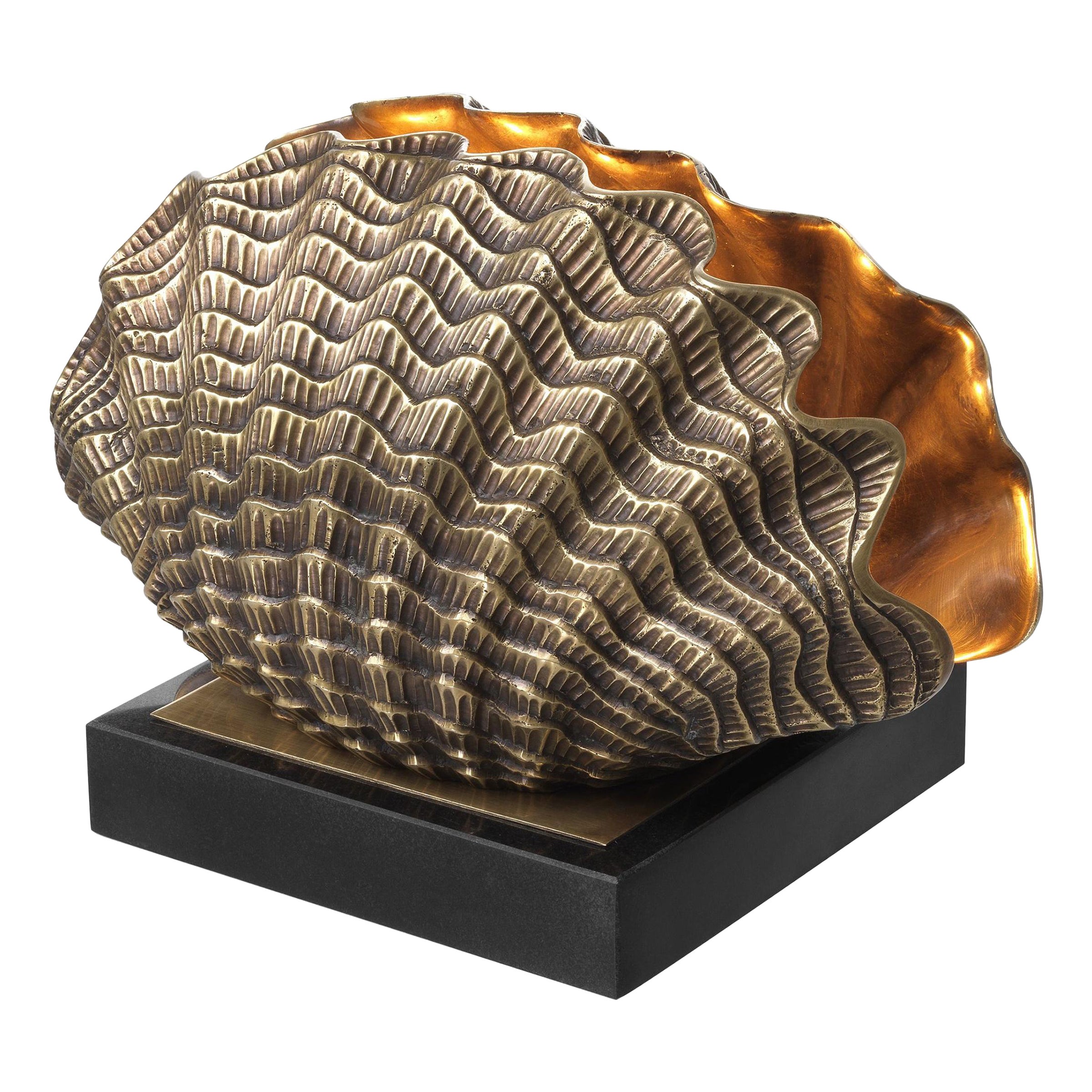 Lampada da tavolo Brass Shell in ottone vintage in vendita