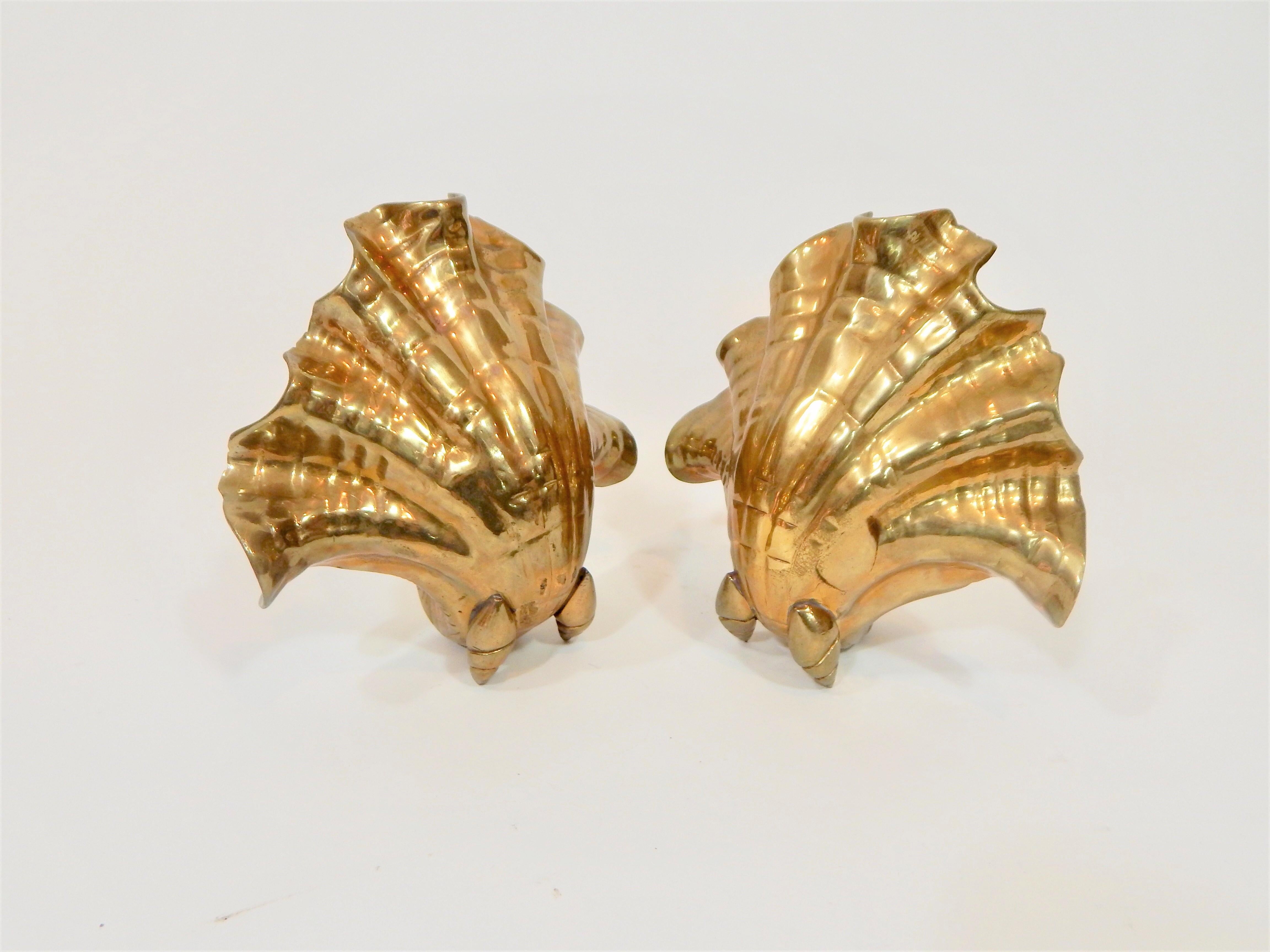 Midcentury pair of decorative solid brass shells. Italian brass Brass patina.