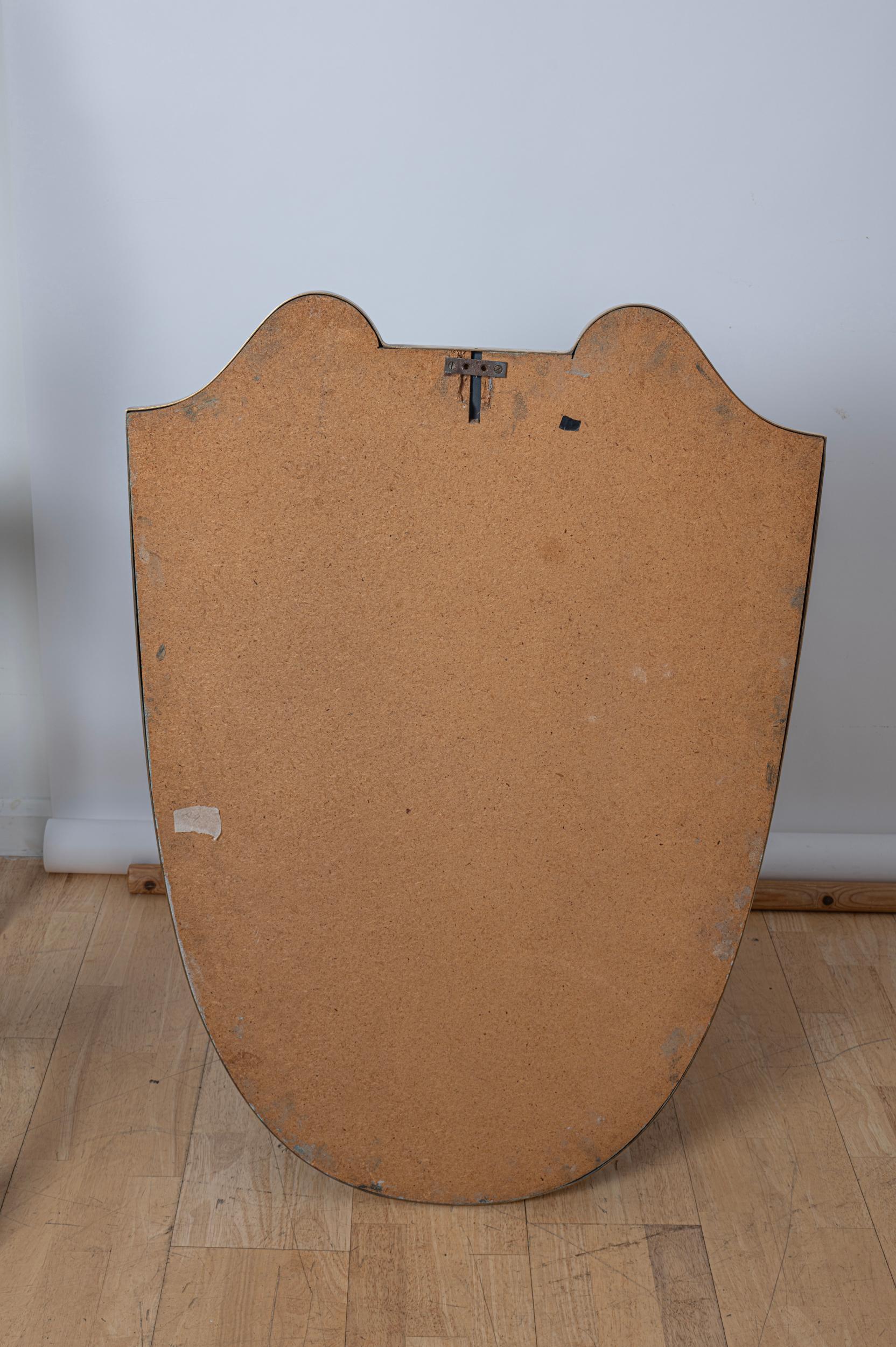 Ottone Specchio a scudo in ottone in vendita