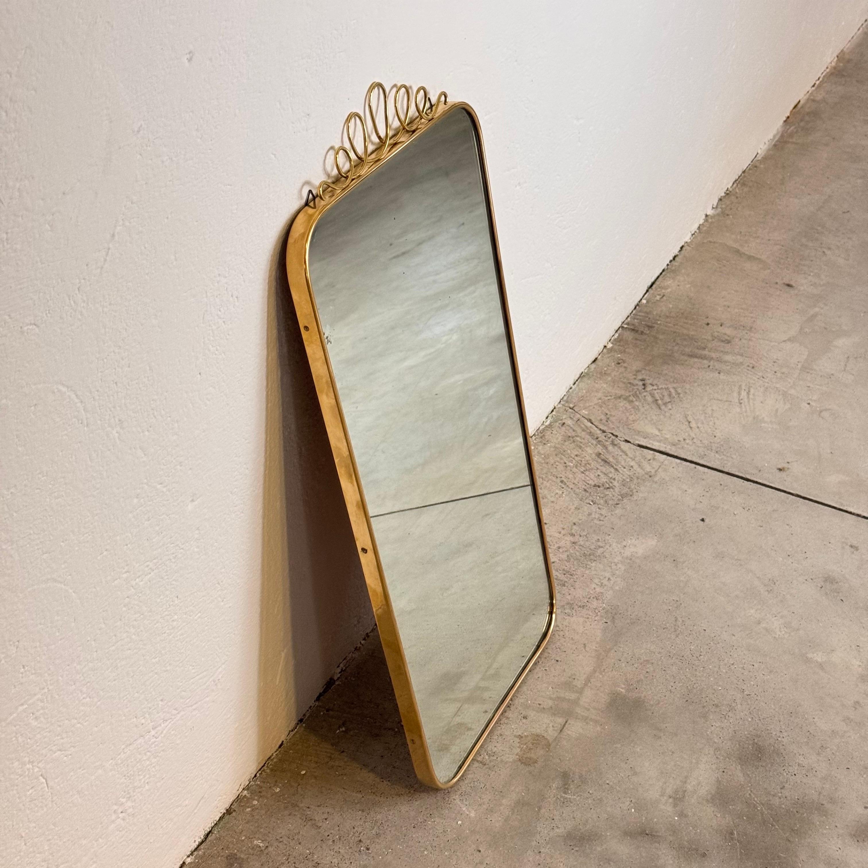 Mid-Century Modern Brass Shield Mirror with Randaccio Design Attributed to Gio Ponti, 1950s For Sale