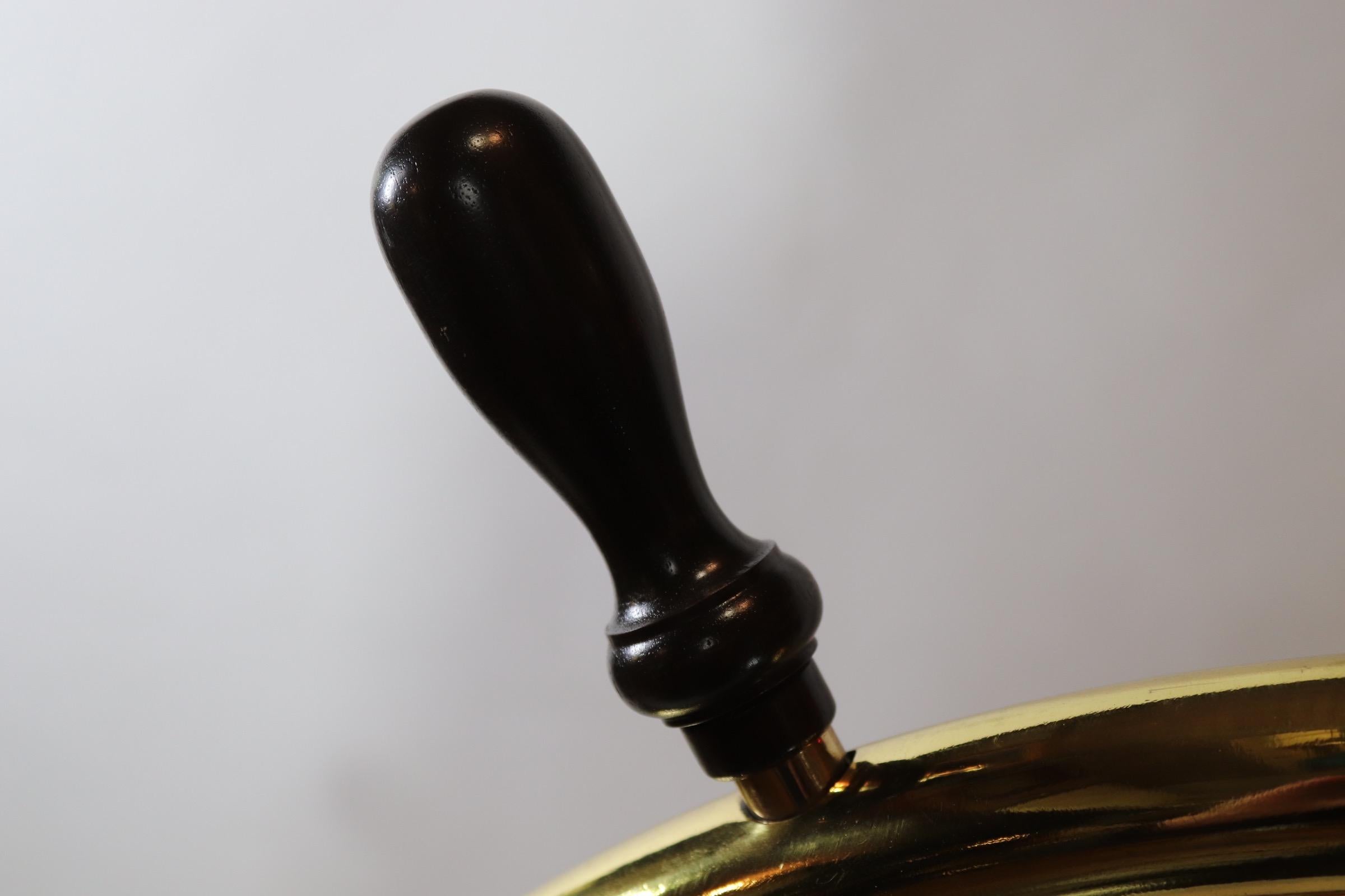 Brass Ships Wheel on Pedestal 1
