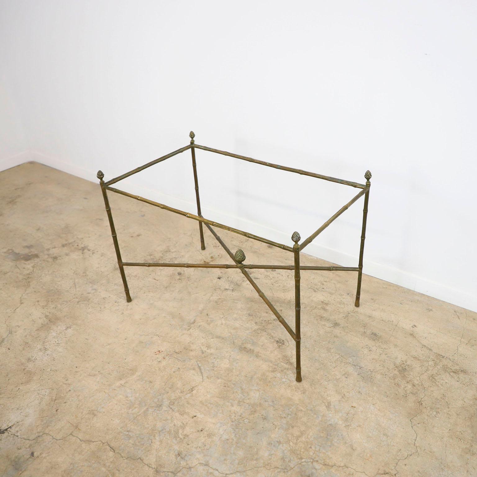 Mid-Century moderno Brass Side Table Attributed to Arturo Pani in vendita