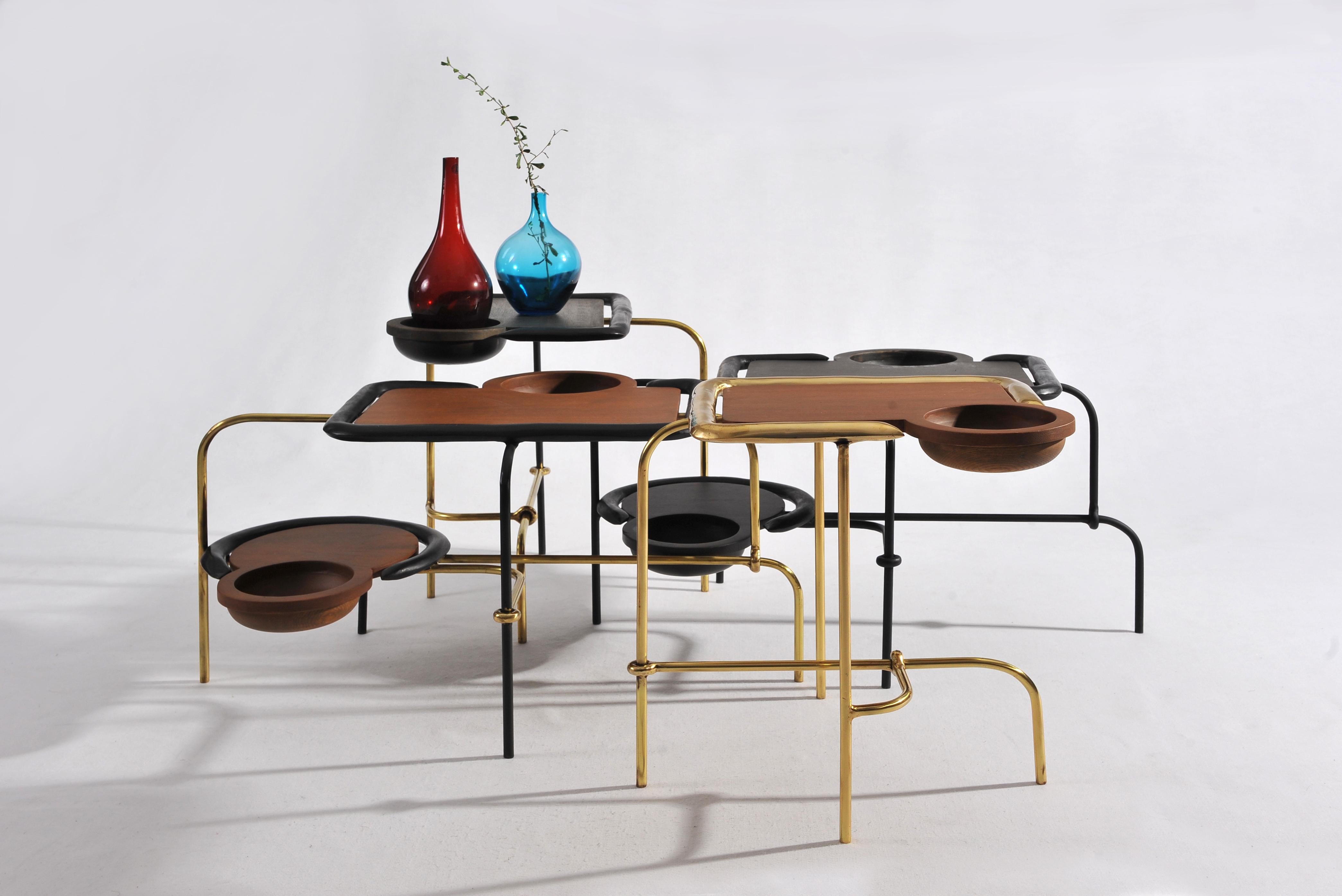 Postmoderne Table d'appoint en laiton, Compound I, Misaya en vente